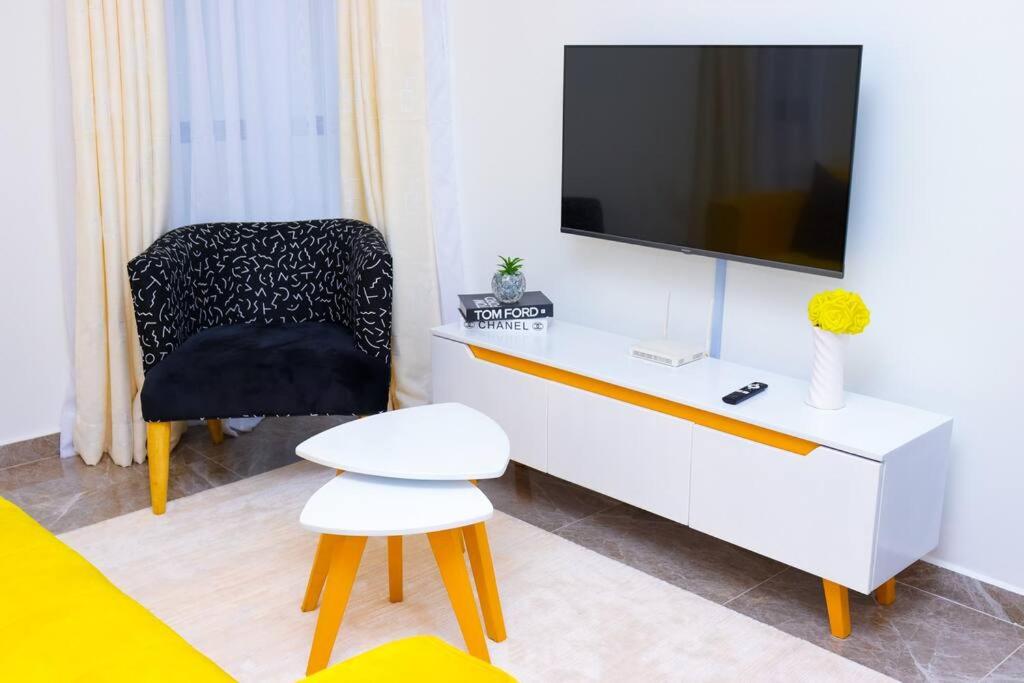 Lavish One Bedroom Apartment in Kilimani. view 2