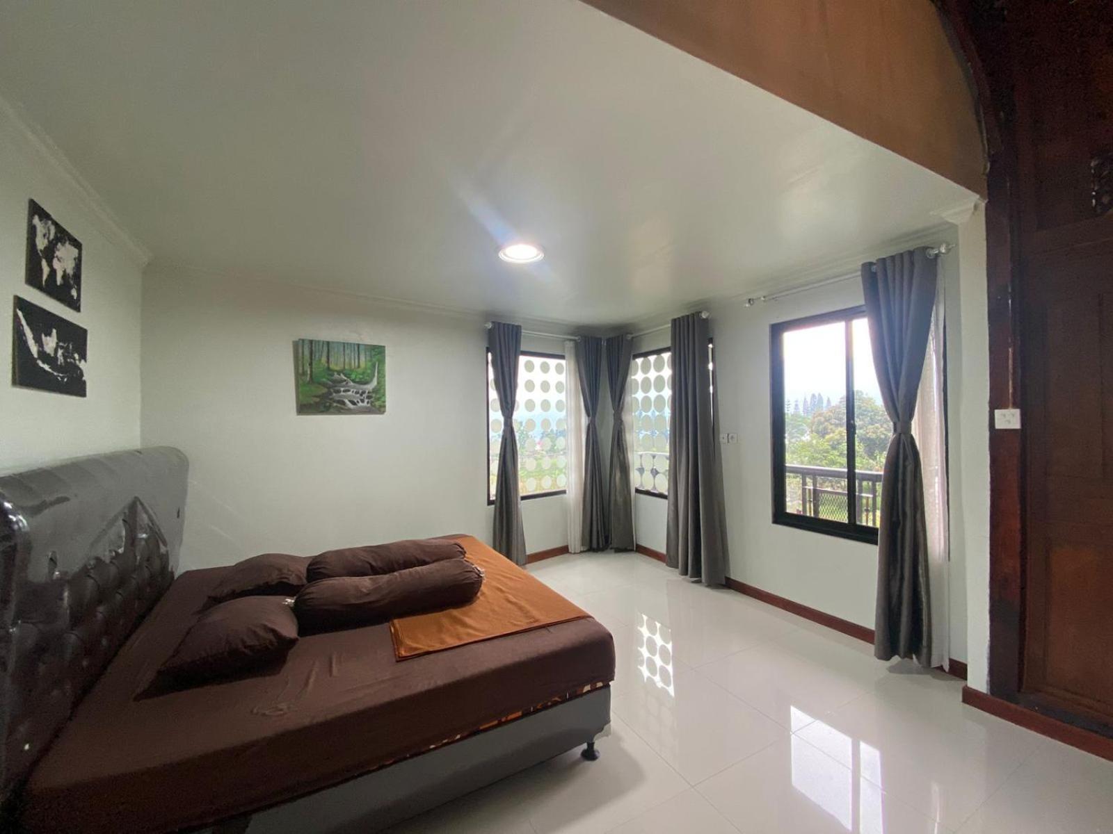 Villa Joglo Cisarua Puncak view 5