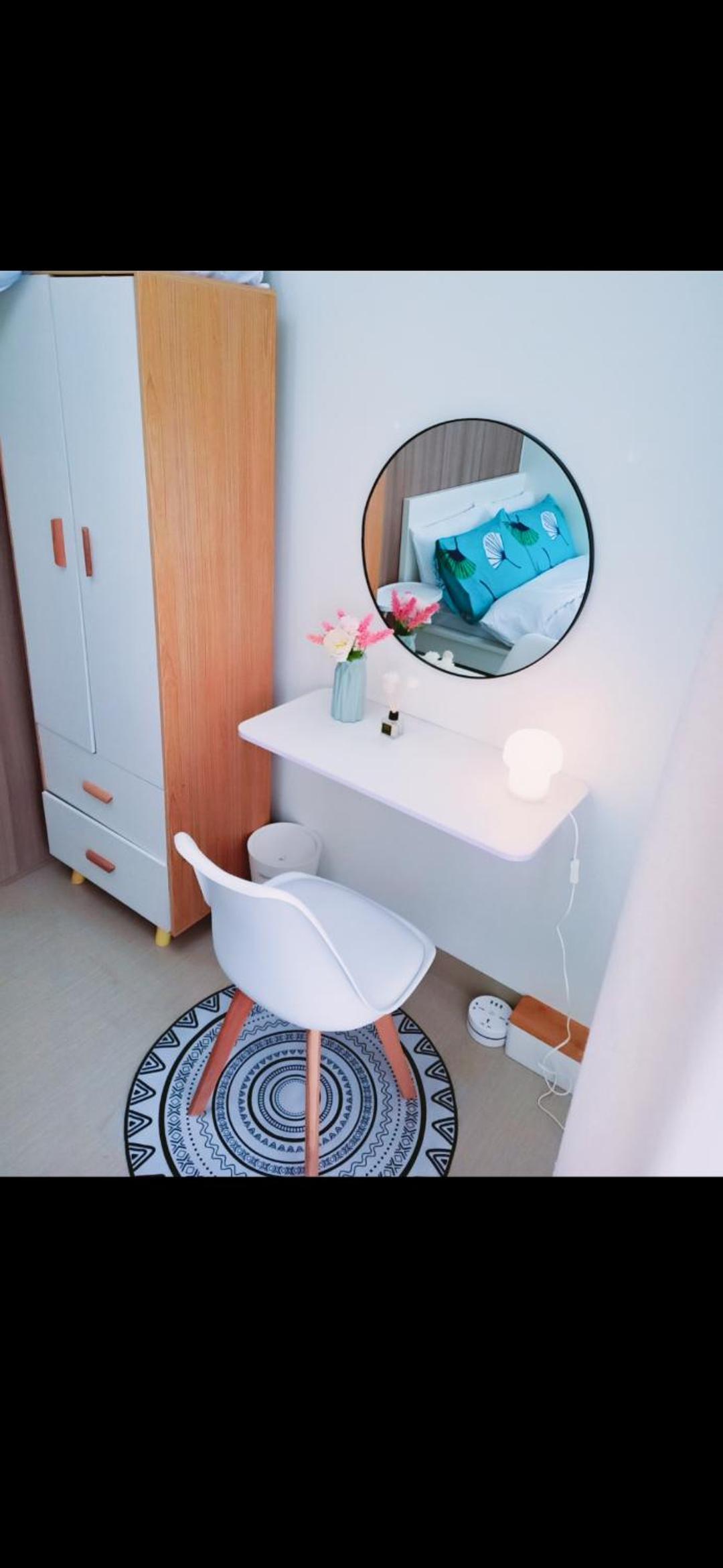 Shore 2 Residences 1BR Deluxe Room in MOA Complex view 4