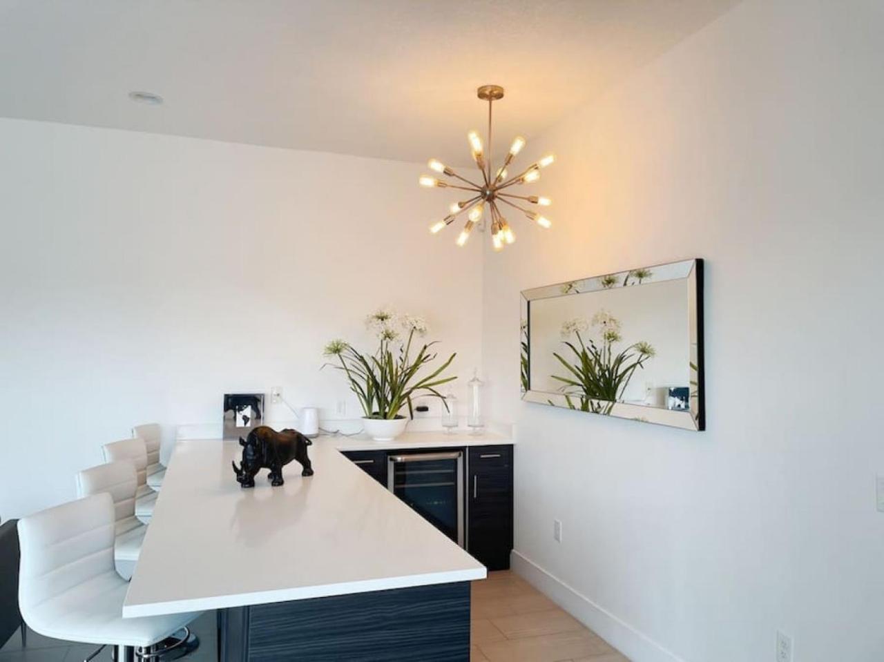 Modern Marvel a 5 Bedroom Ultra Luxury Escape view 4