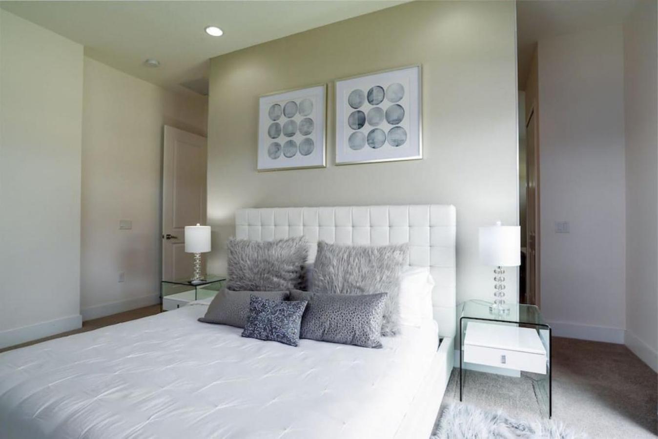Modern Marvel a 5 Bedroom Ultra Luxury Escape view 5
