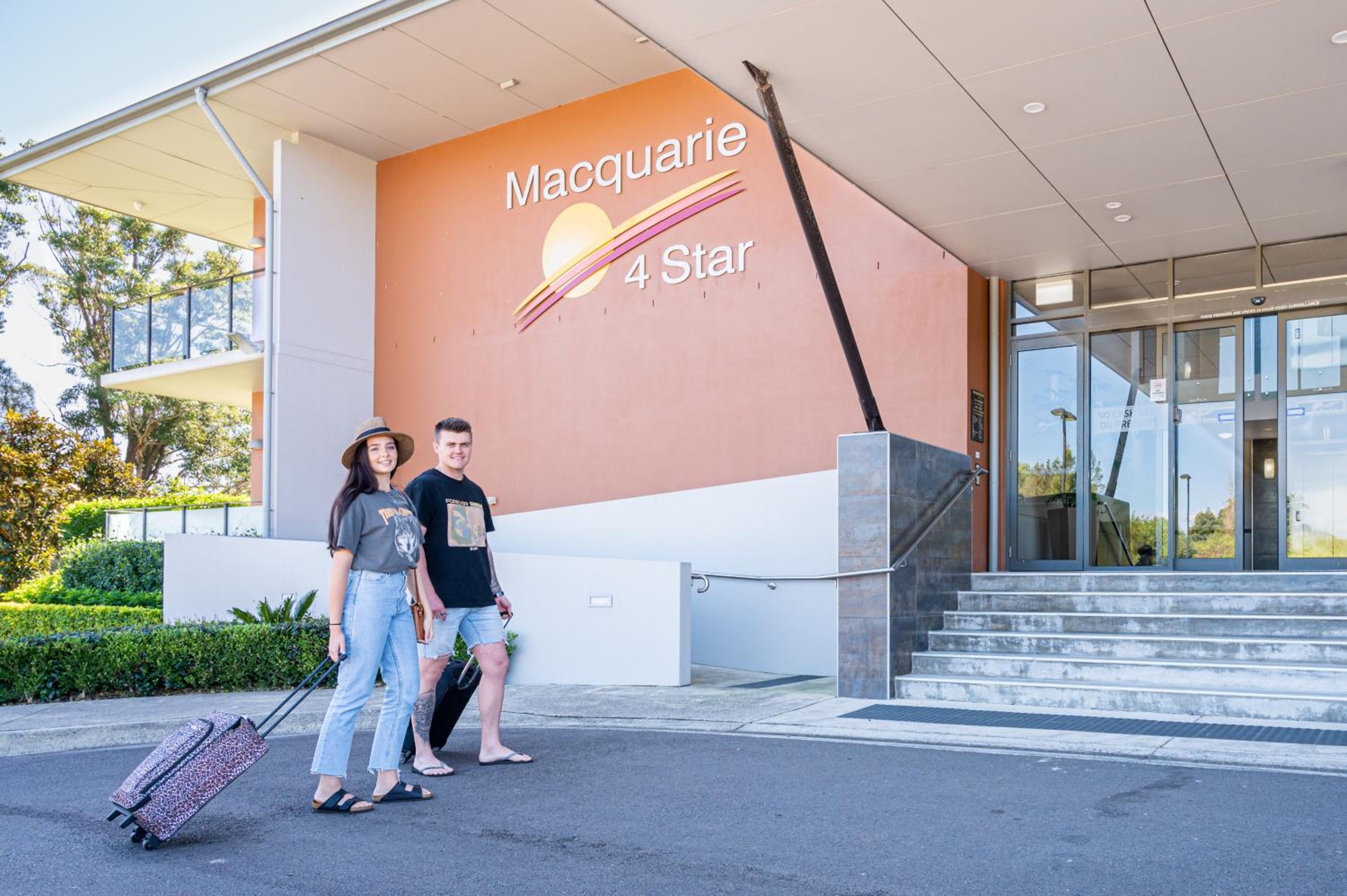 Macquarie 4 Star