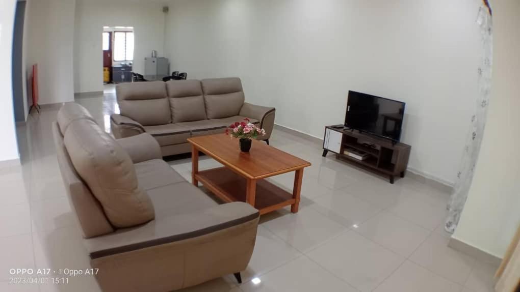 Anggerik Heights Homestay photo 2