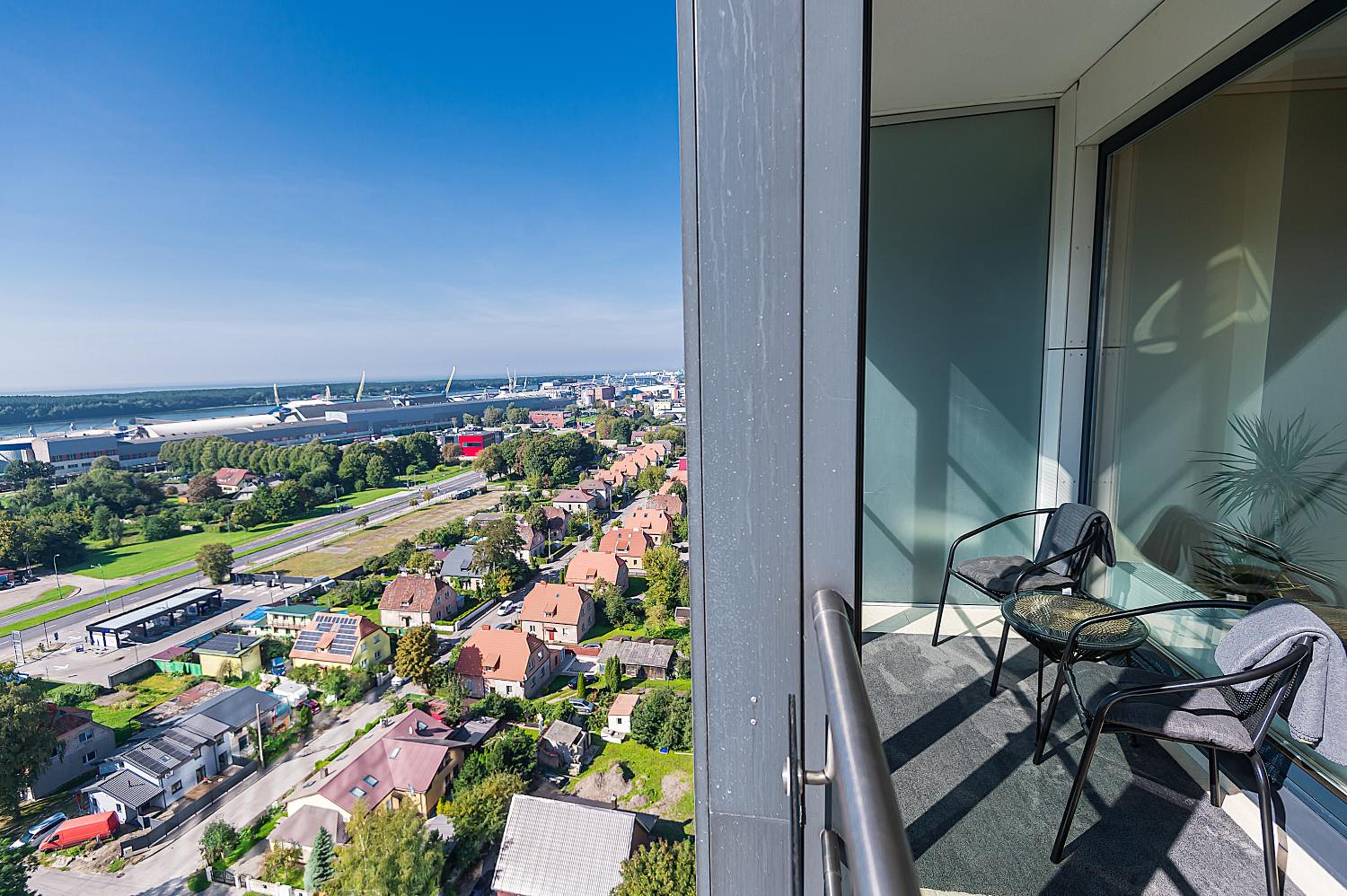 Sea view 17th floor-Prime Rentals view 4