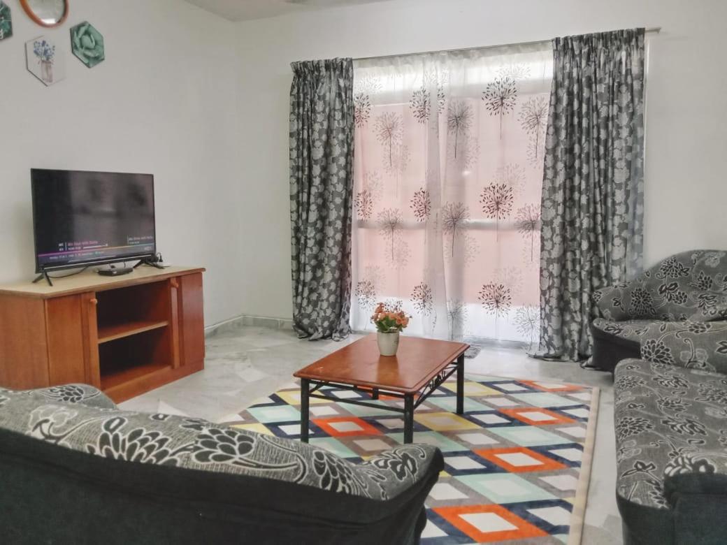 2 Bedroom Rangalau Homestay with Wifi plus Balcony photo 5