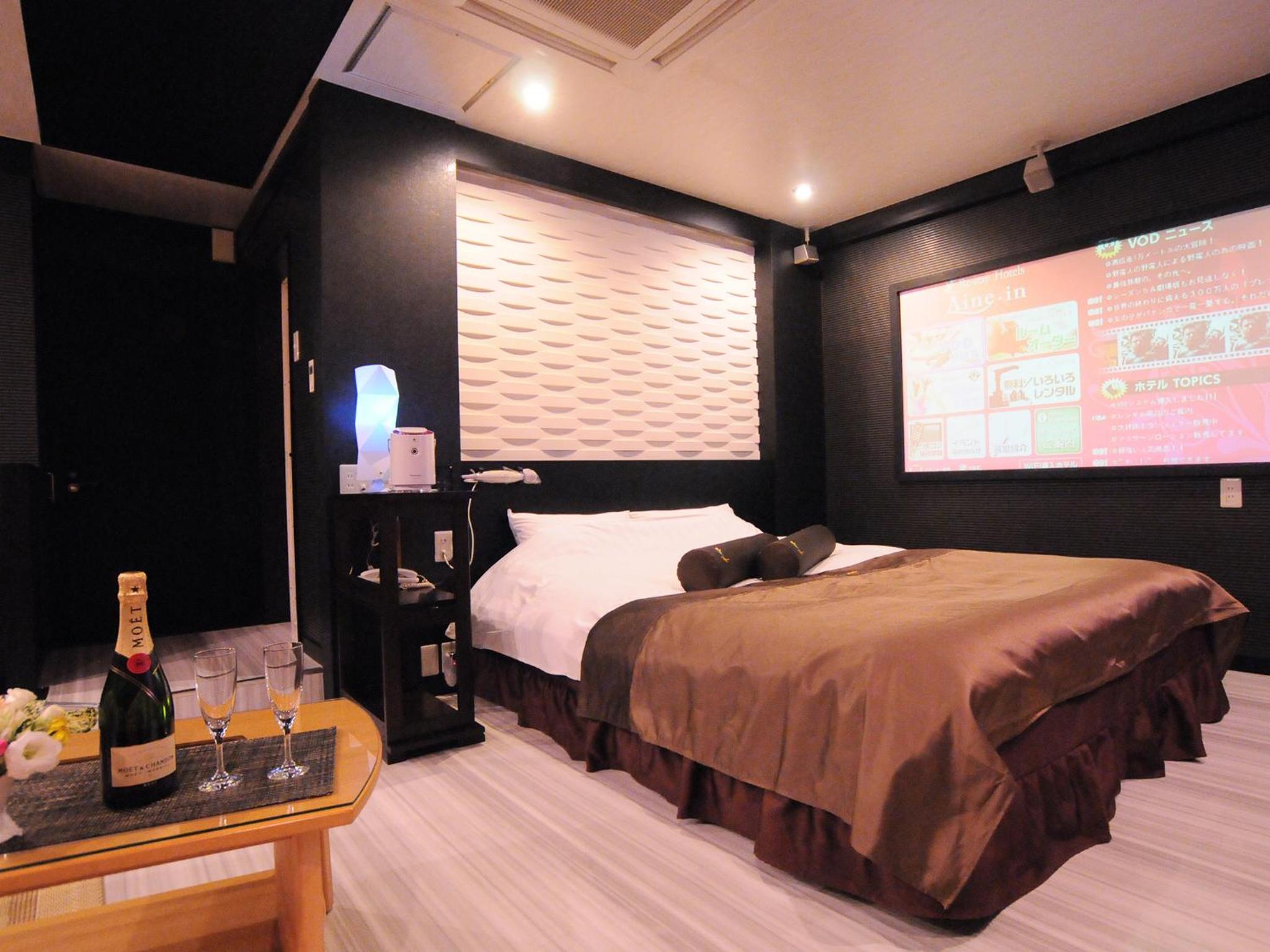 Photo 12