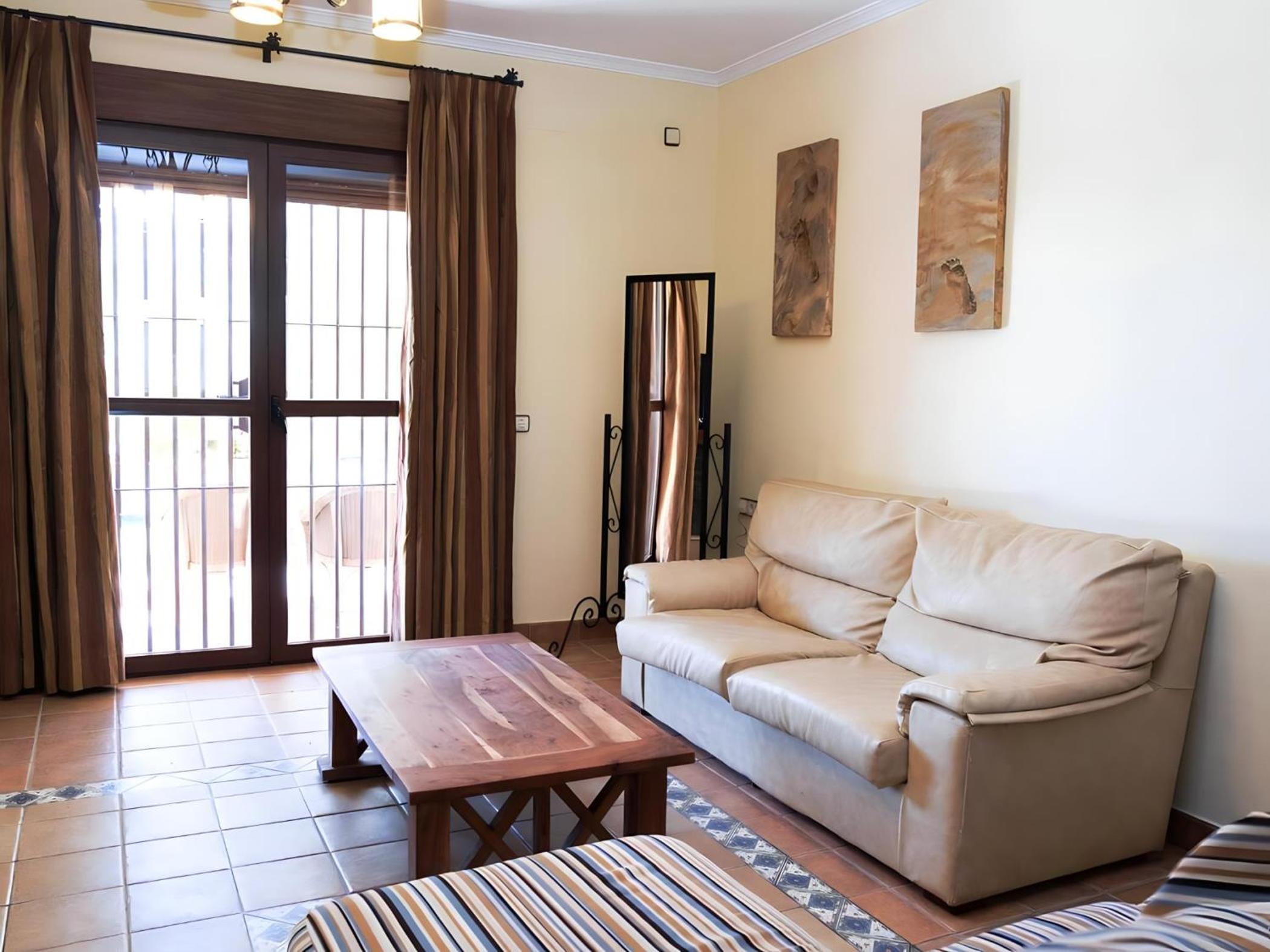 Chalet con piscina privada solo familias y parejas