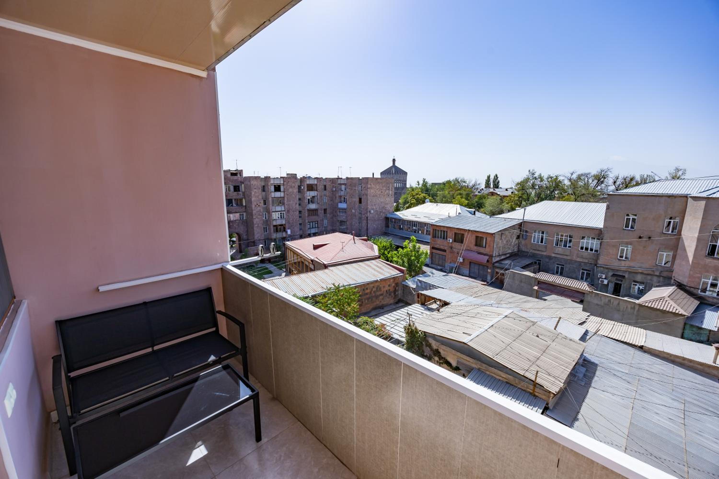 Apartment in Ejmiactin