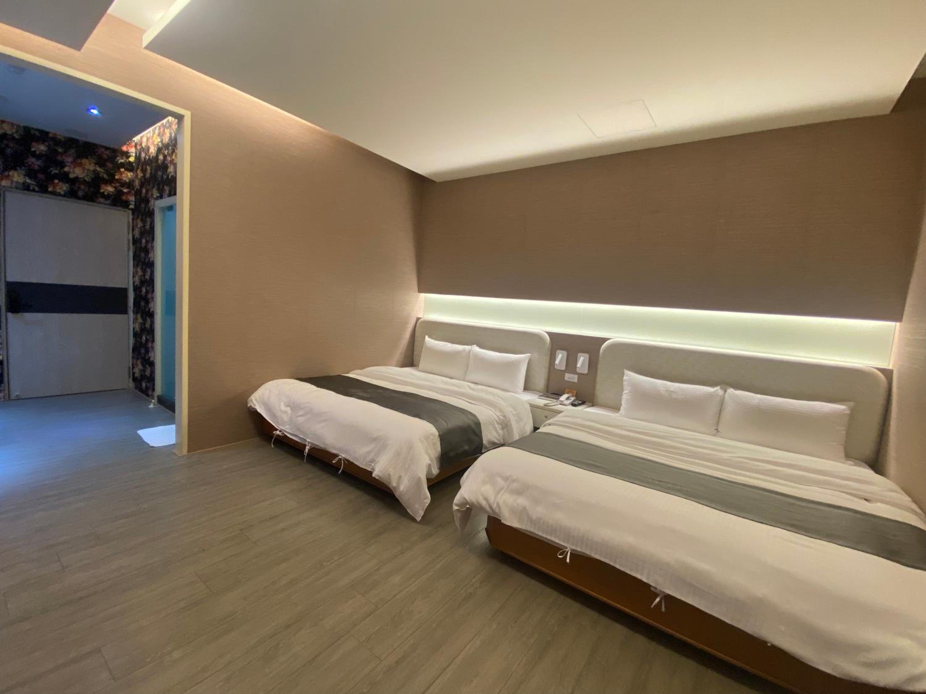 Yuan Chyau Motel