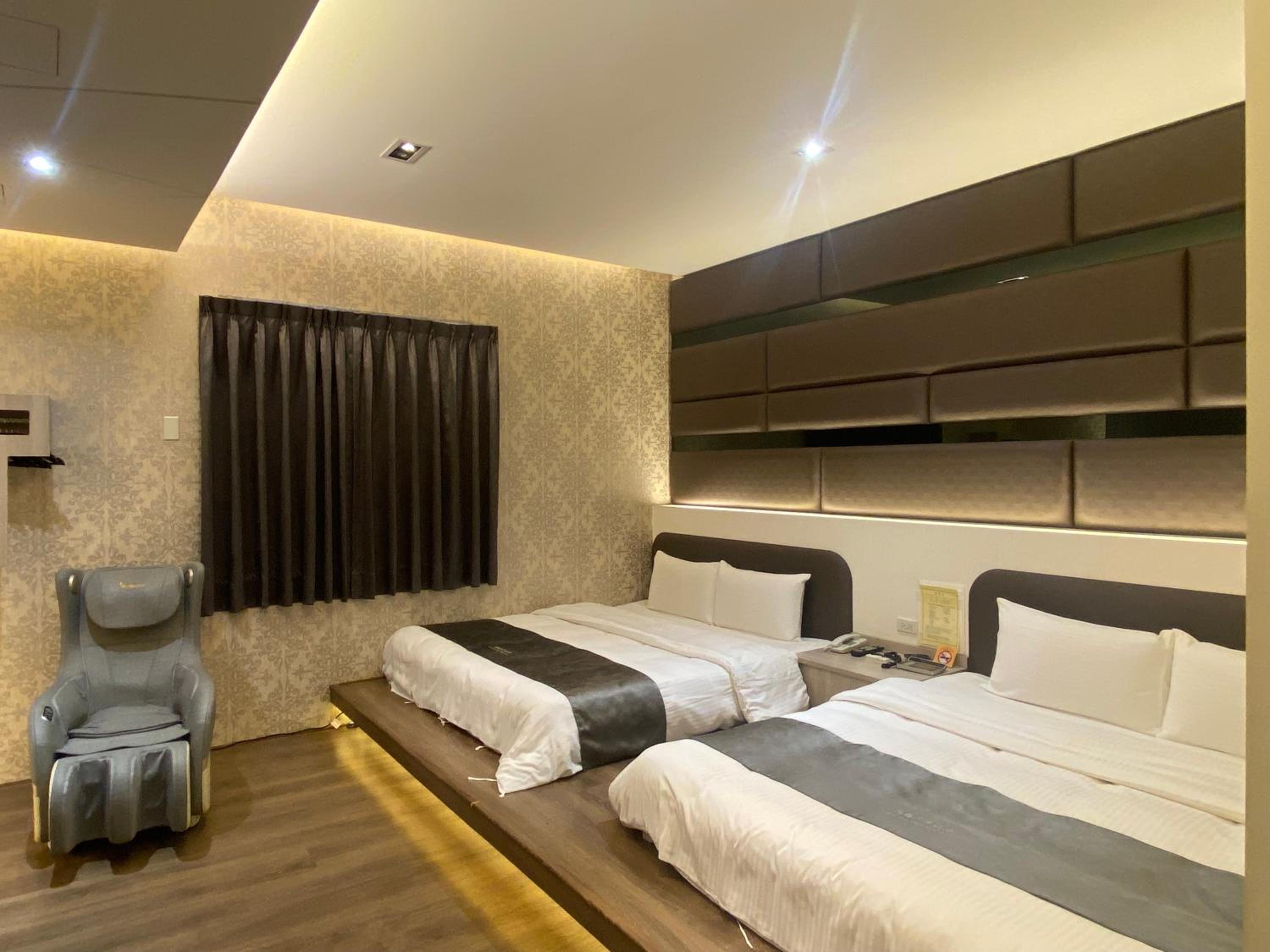 Yuan Chyau Motel