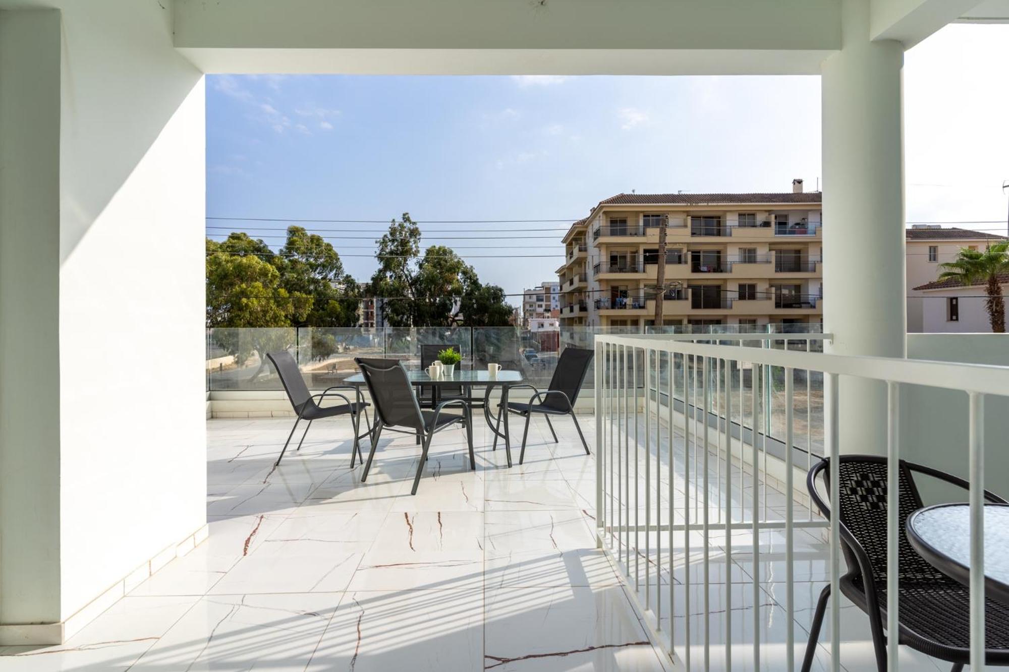 Artemis 1-Bedroom Apartment in Larnaca