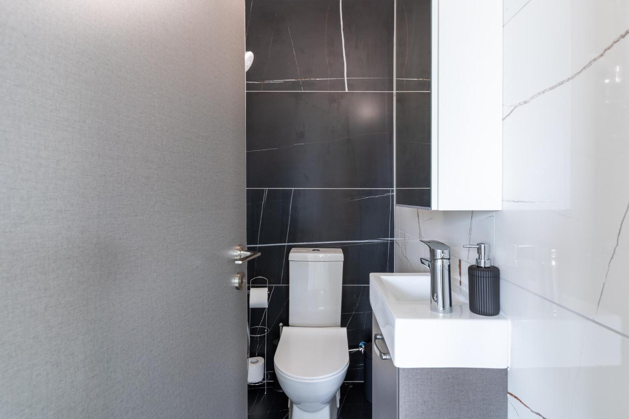 Artemis 1-Bedroom Apartment in Larnaca