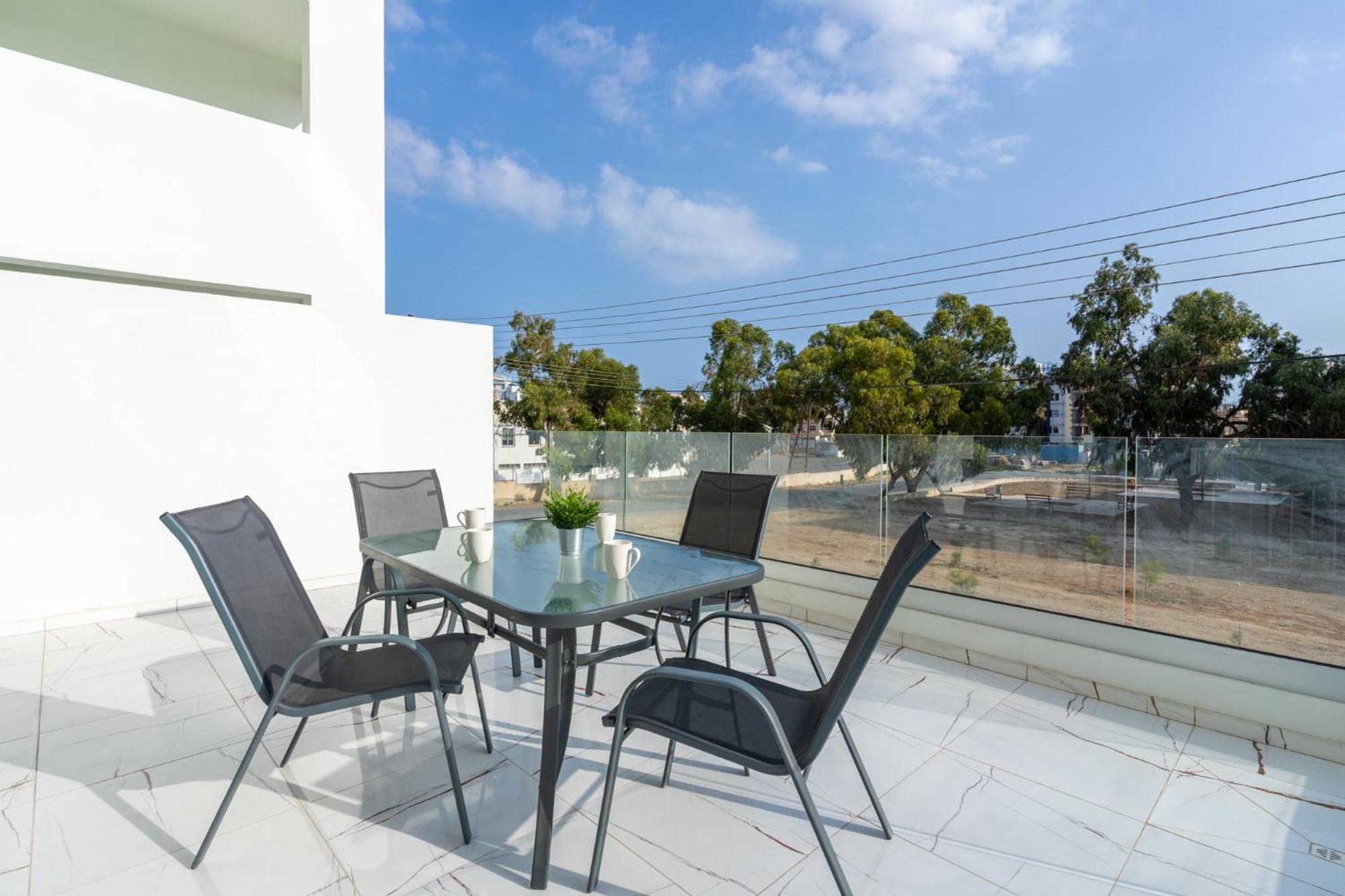 Artemis 1-Bedroom Apartment in Larnaca