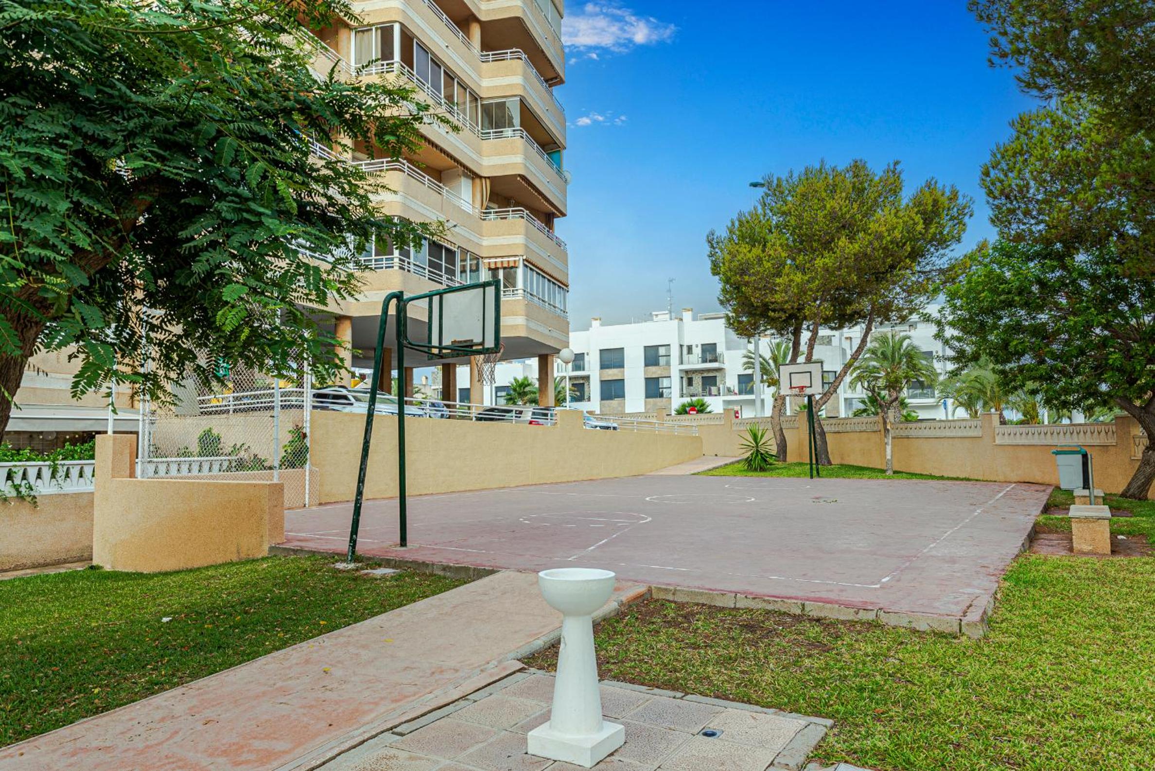 Stay In Arenales Hills