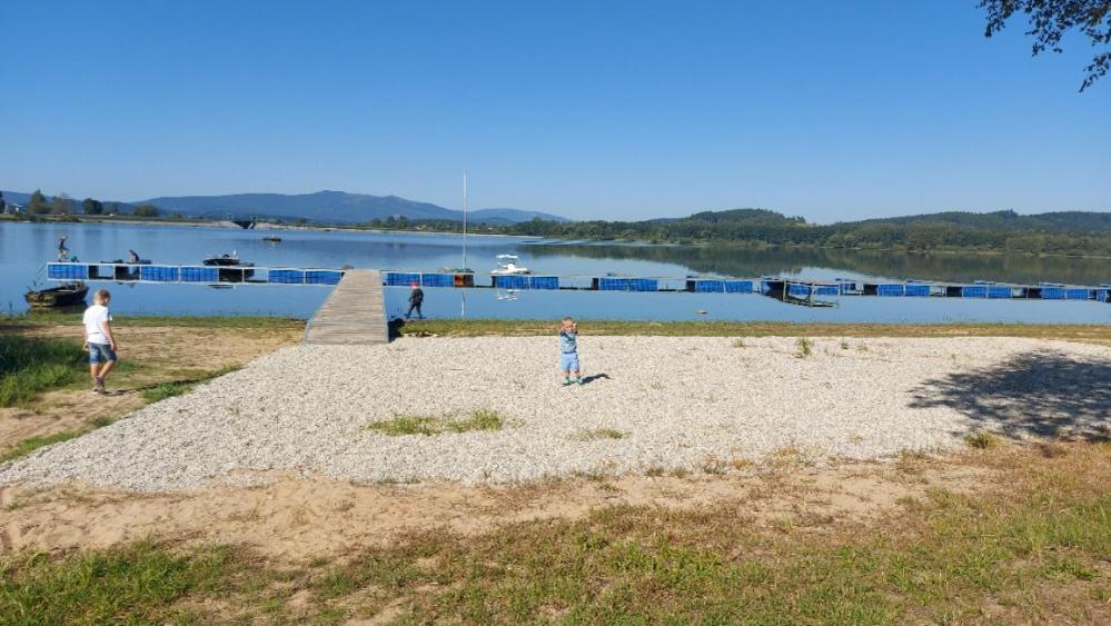 Lipno Apartments BERGMAX, Ski Areál Lipno 16min dojezd - Resort Malé Lipno s terasou a zahrádkou, parking free