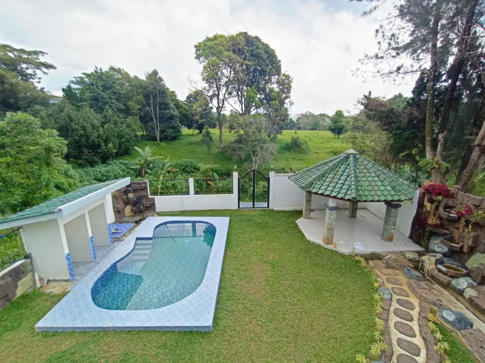 Villa Puncak Resort FRD 117 view 3