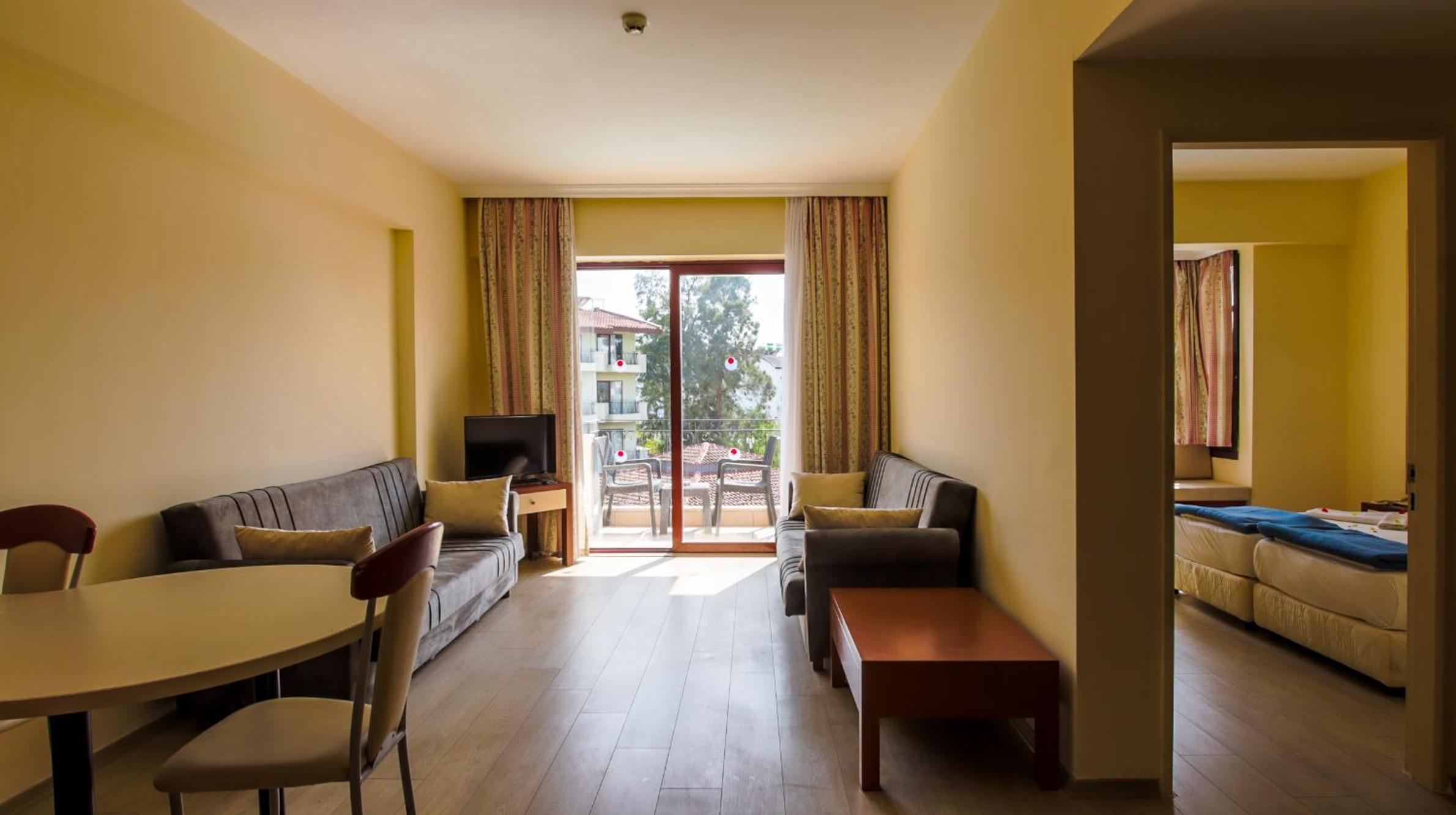 Side Vacations - LEMAS SUITE HOTEL - Property Image 4