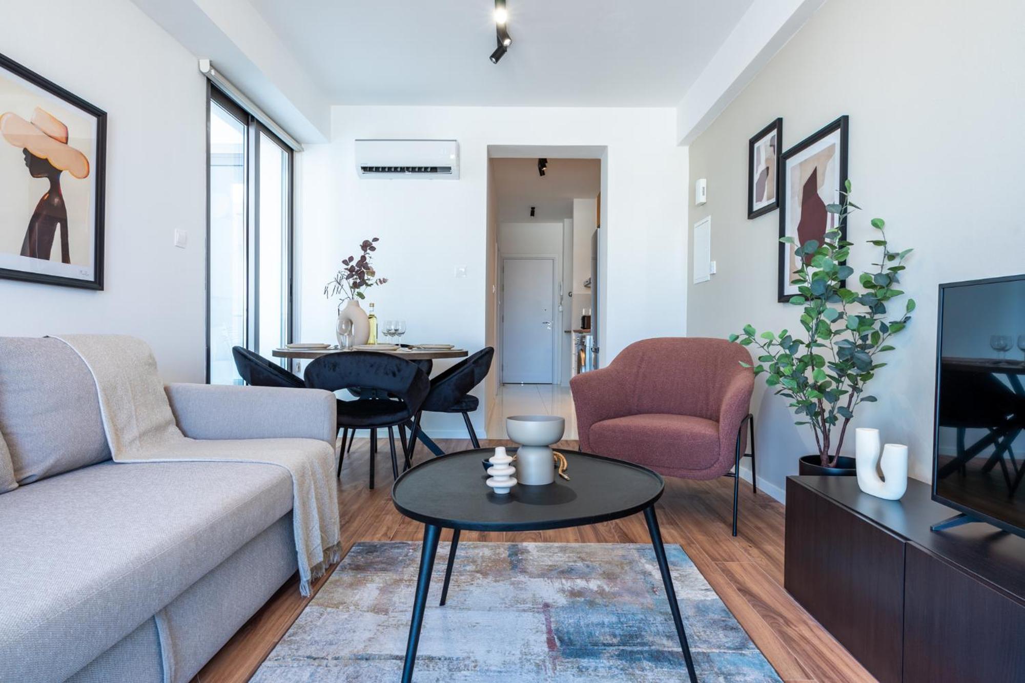 Vanilla's Prime 1-Bedroom Apartment in Larnaca