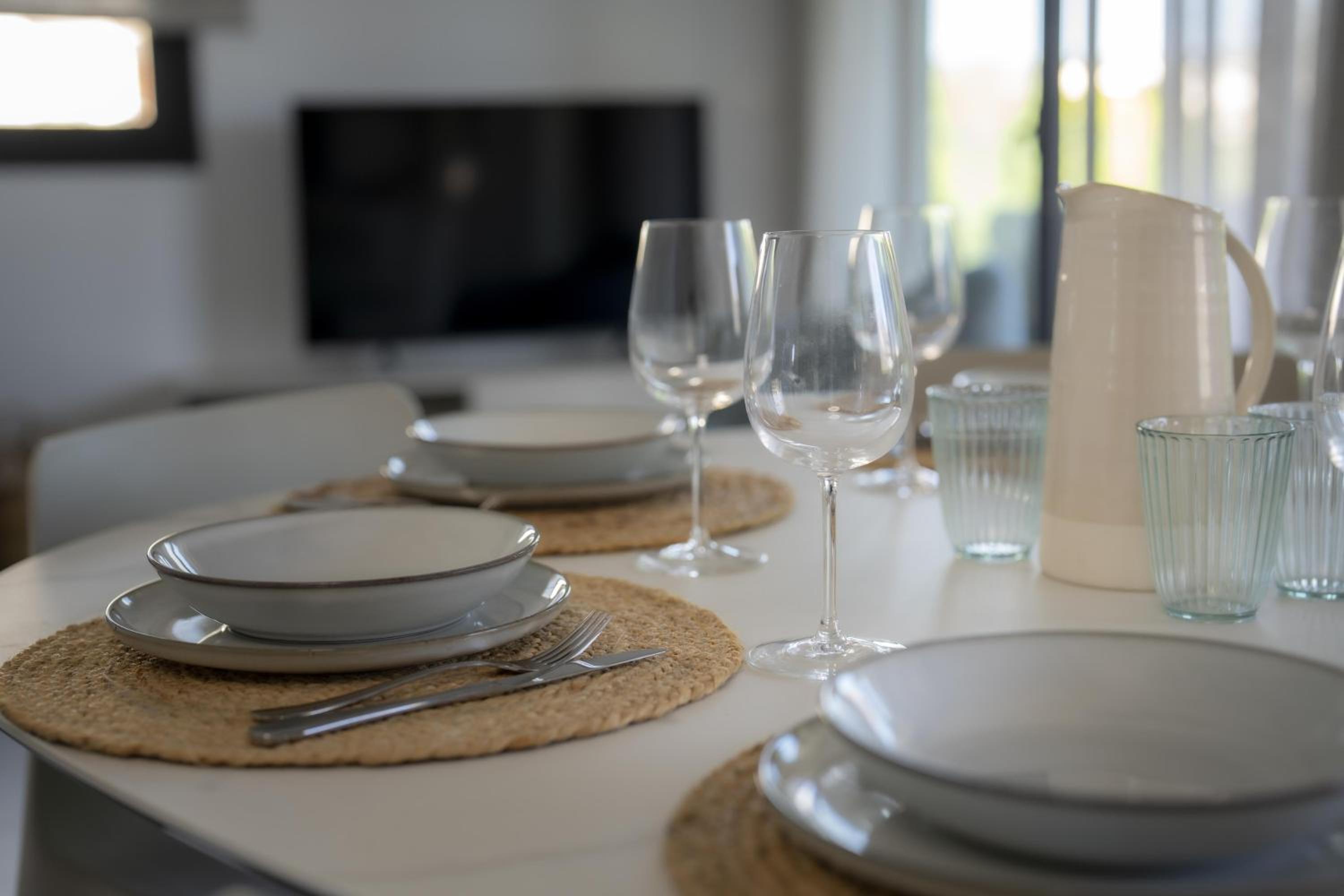 Prime Spanish Holidays - Rennes Arenal Playa Apartments