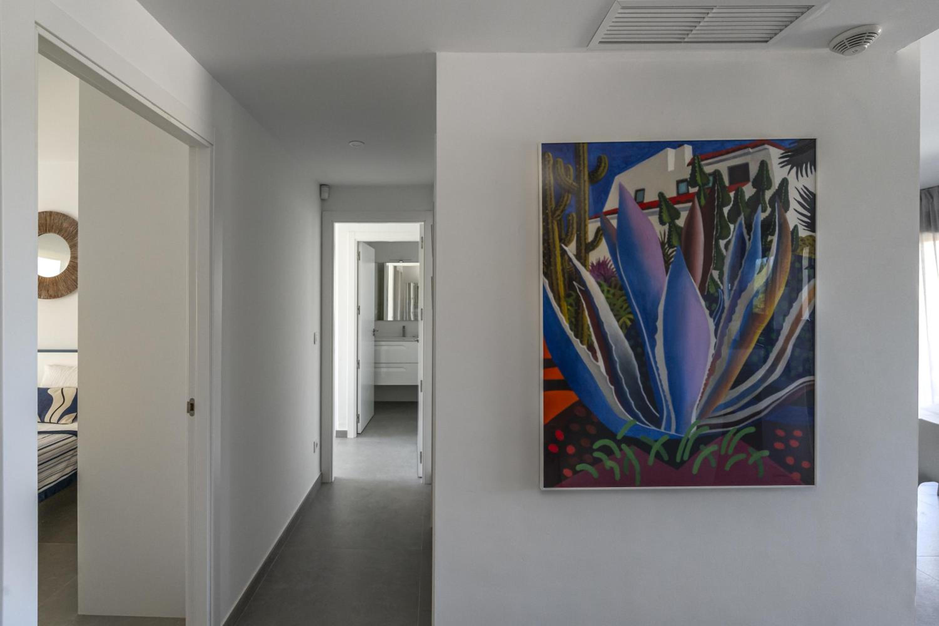 Prime Spanish Holidays - Rennes Arenal Playa Apartments