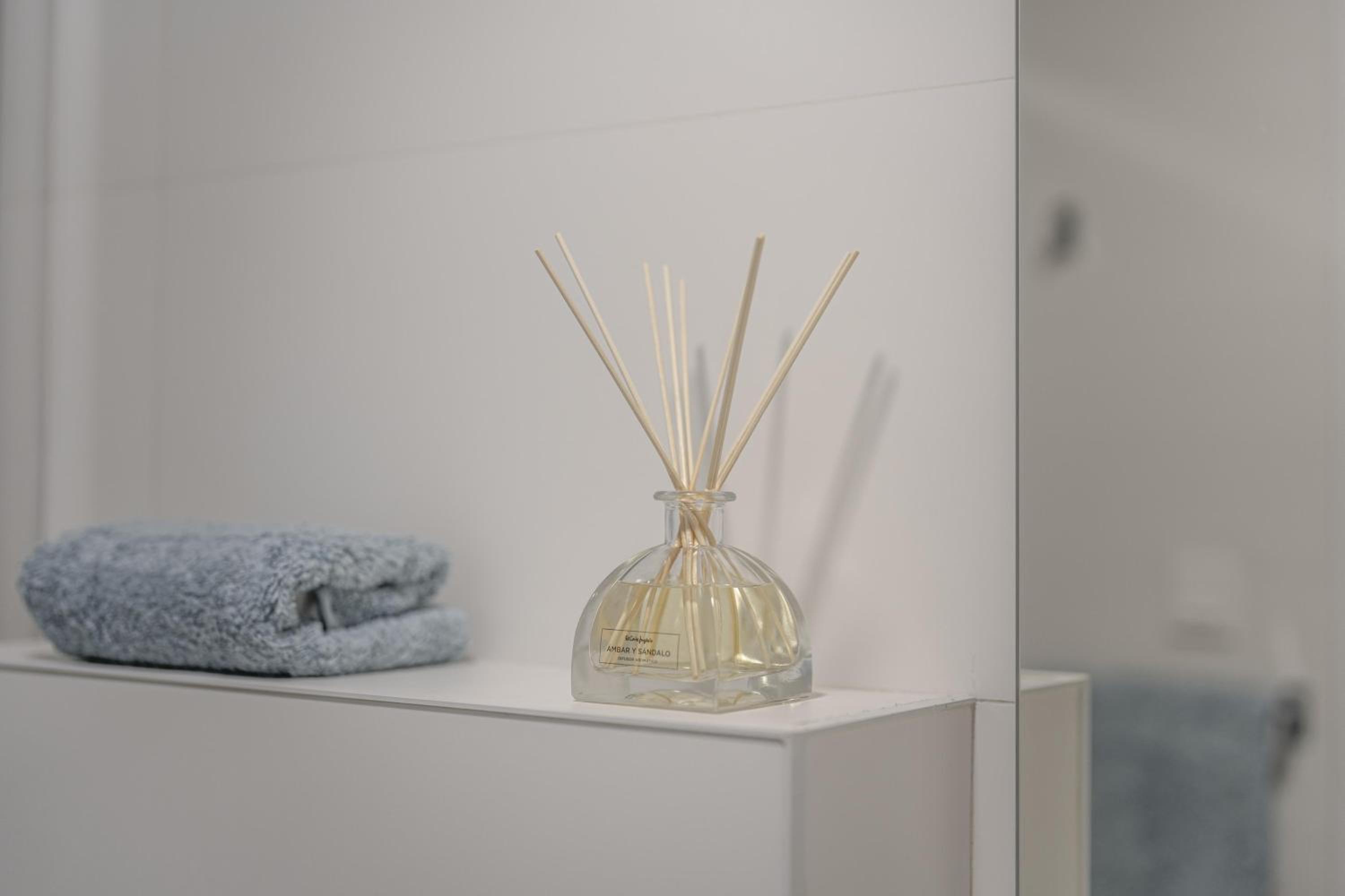 Prime Spanish Holidays - Rennes Arenal Playa Apartments