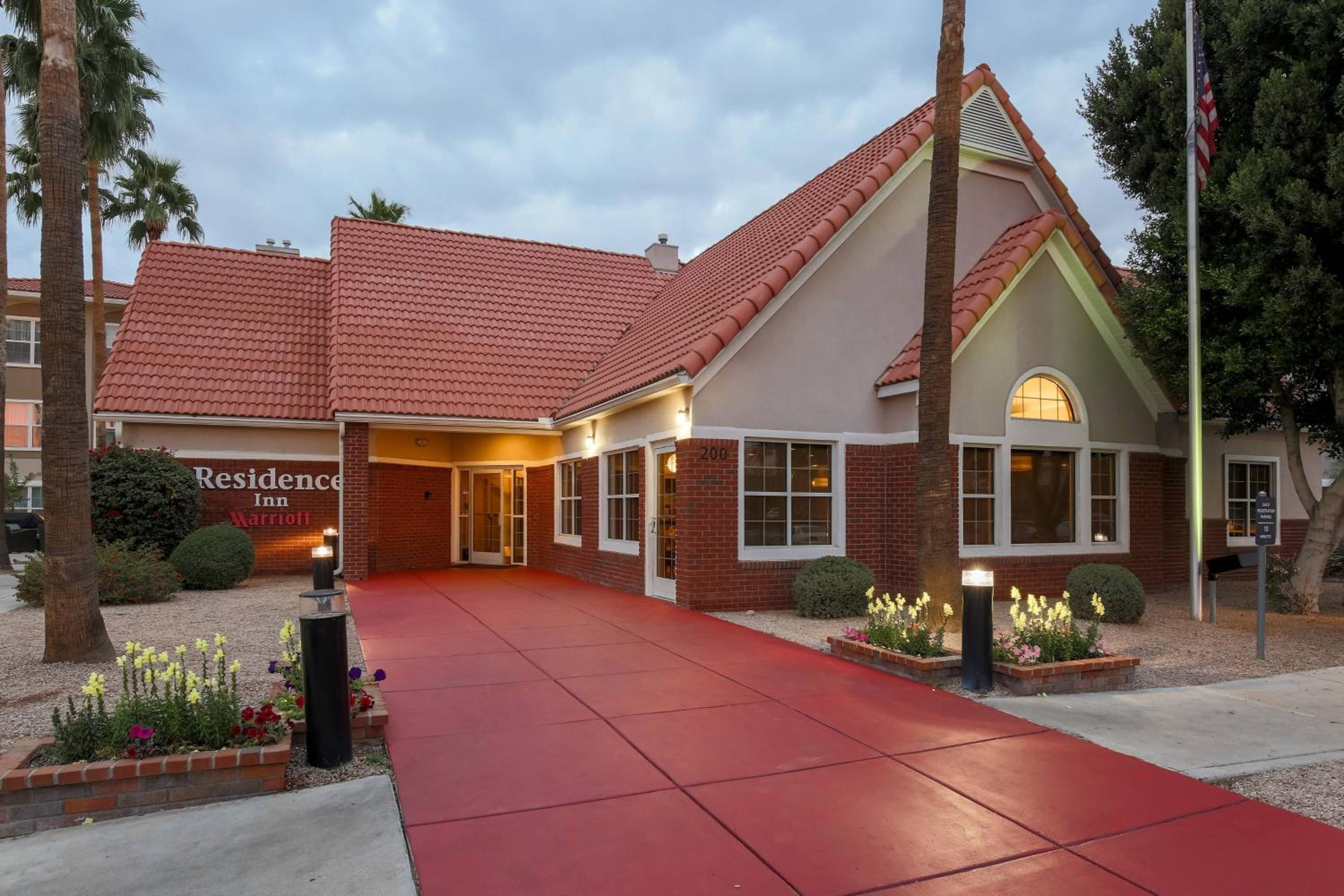 Phoenix Vacations - Residence Inn Phoenix Chandler/Fashion Center - Property Image 2