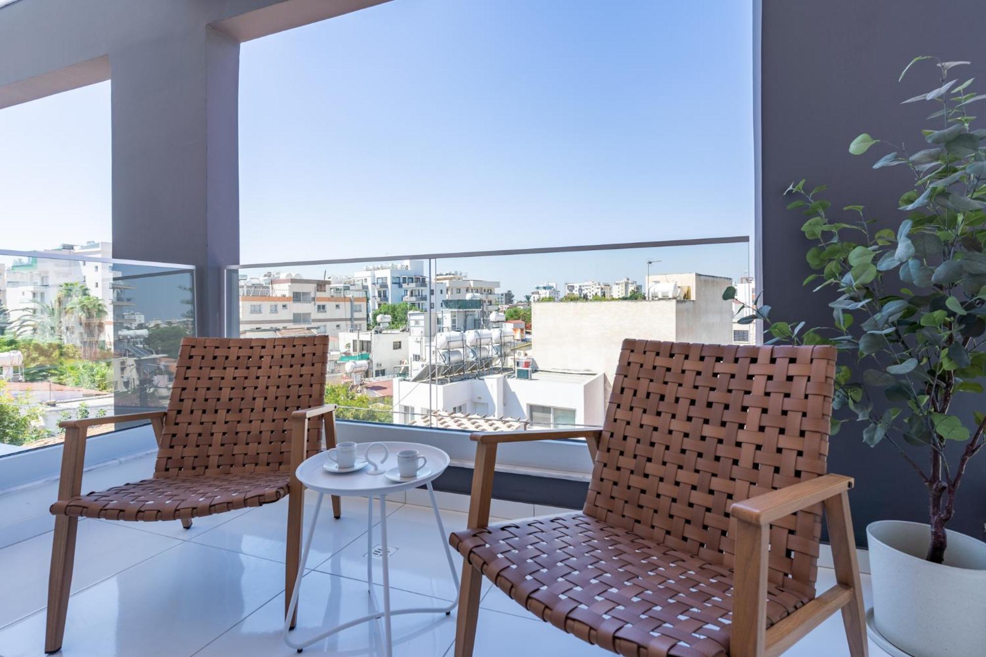 Latte's Prime 1-Bedroom Apartment in Larnaca