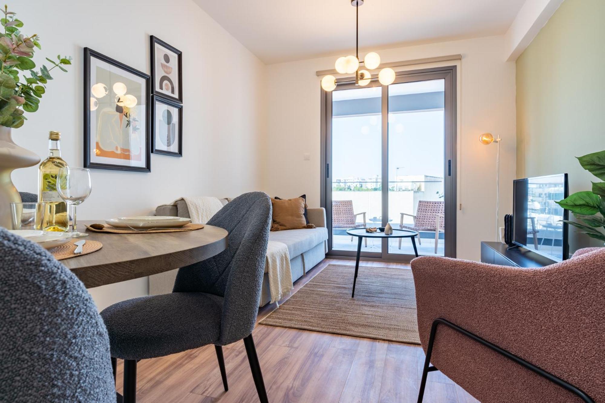 Latte's Prime 1-Bedroom Apartment in Larnaca