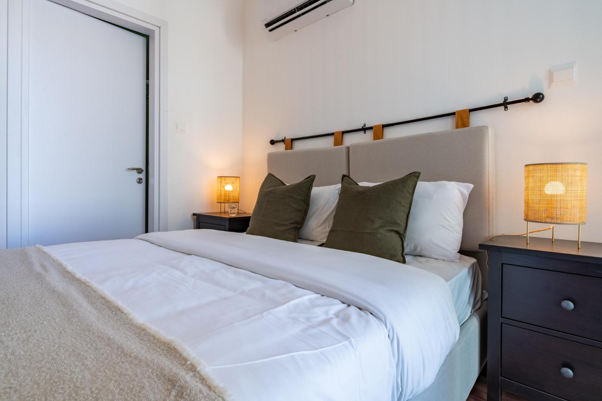 Latte's Prime 1-Bedroom Apartment in Larnaca