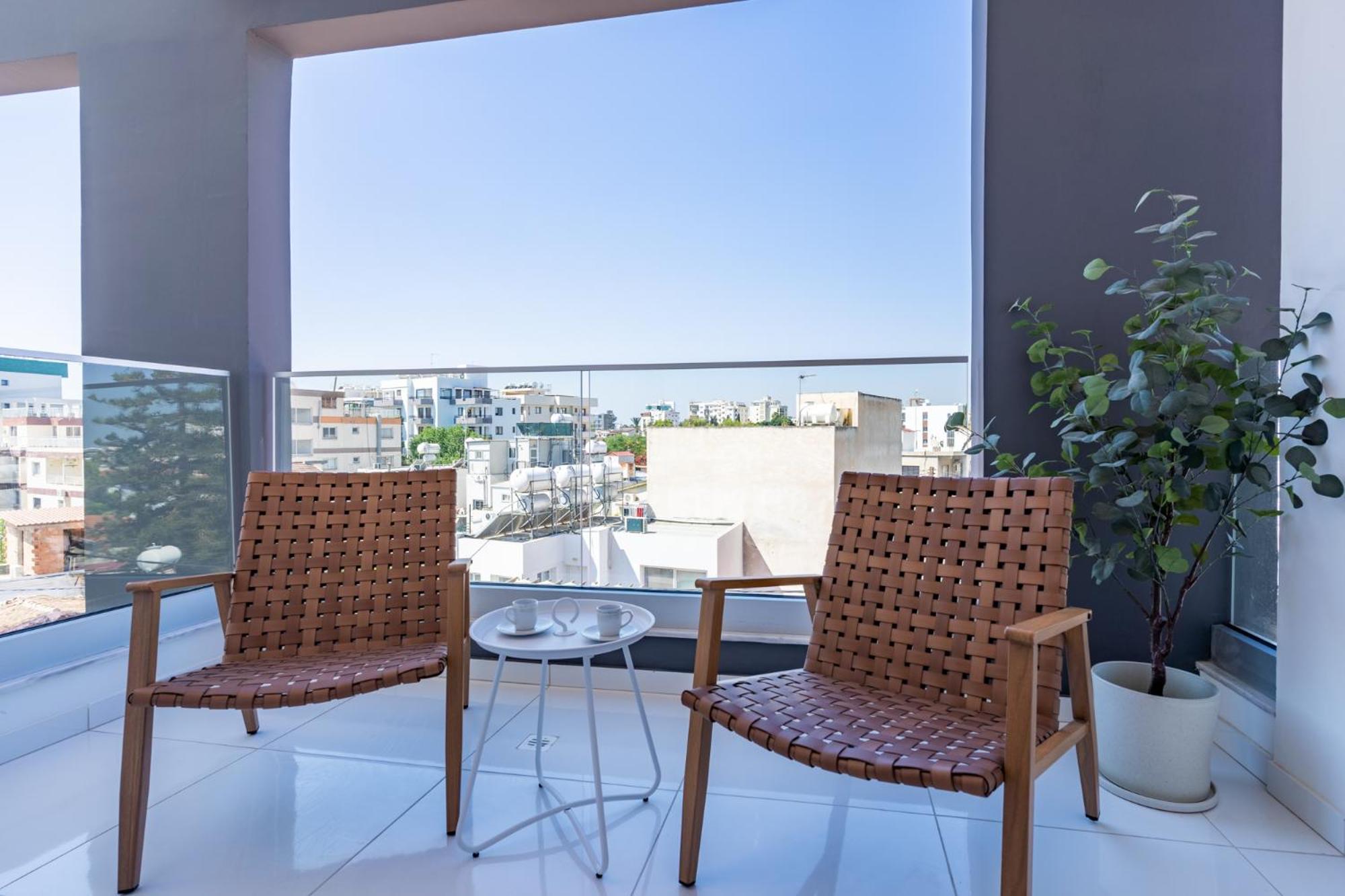 Latte's Prime 1-Bedroom Apartment in Larnaca