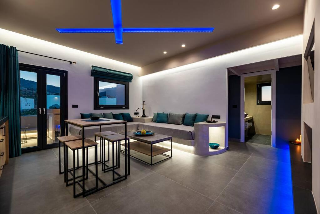 The Penthouse Santorini, Kamari, Thira photo 2