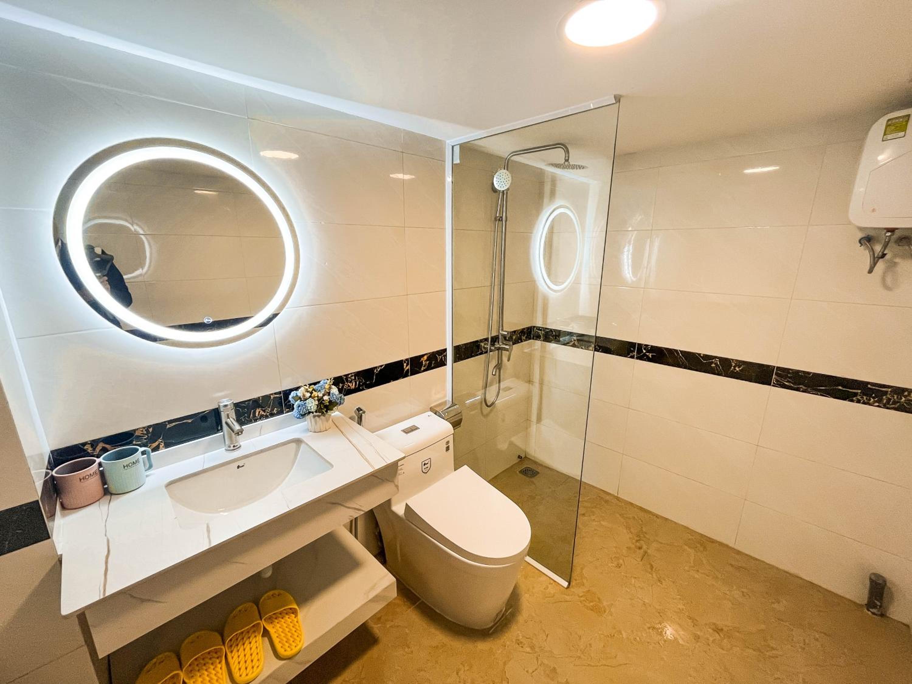 Mango Apartment (Hanoi Railway Station)