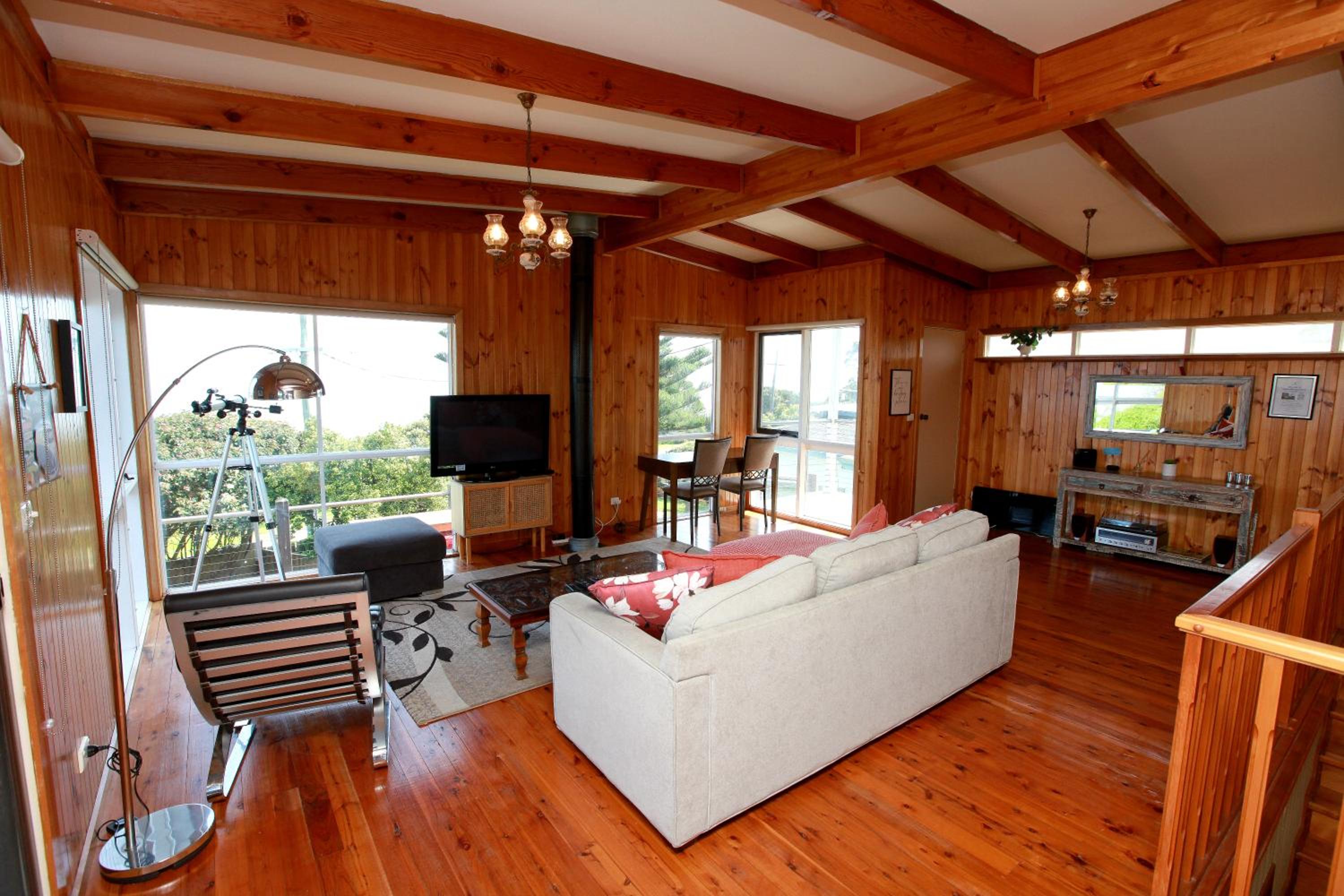 Tequila Sunset Beachfront Family Holiday Home, Bass Coast
