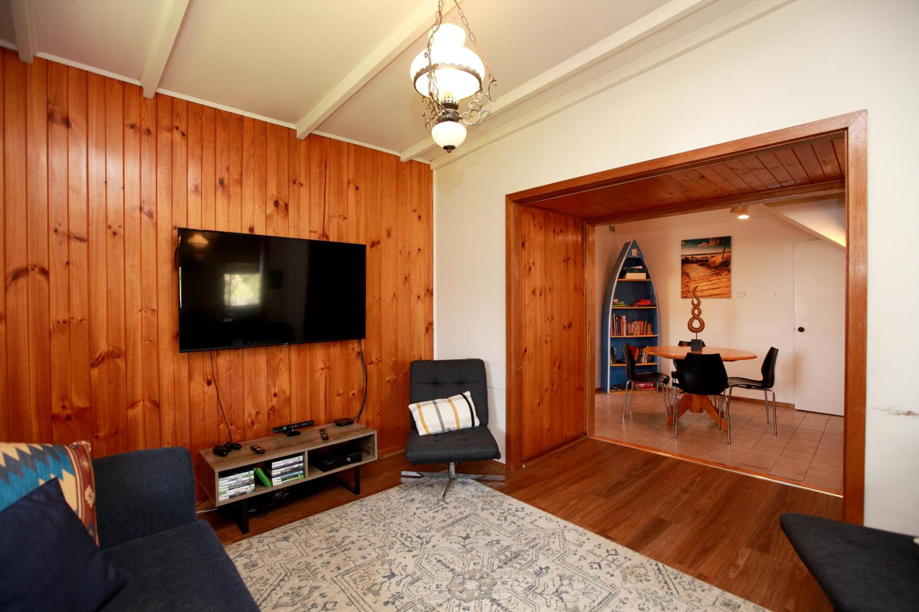 Tequila Sunset Beachfront Family Holiday Home, Bass Coast
