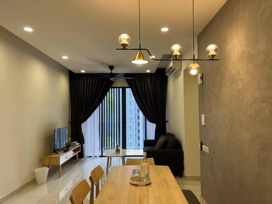 KL Minimalist Muji Style 3R2B