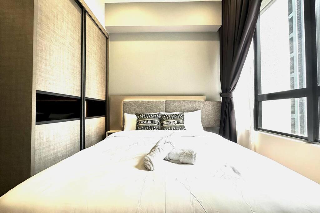 KL Minimalist Muji Style 3R2B