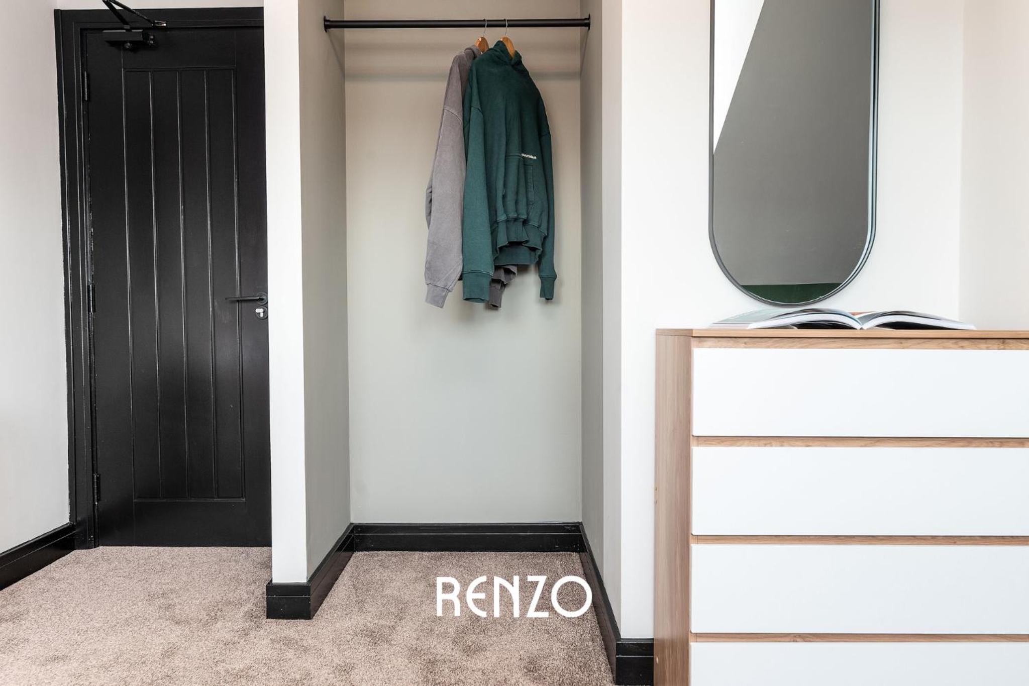 Gorgeous Studio Apartment in Derby by Renzo, Brilliant Location, Close to Derby City Centre view 3