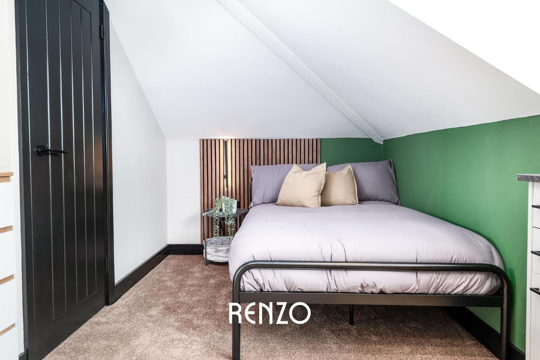 Gorgeous Studio Apartment in Derby by Renzo, Brilliant Location, Close to Derby City Centre view 4