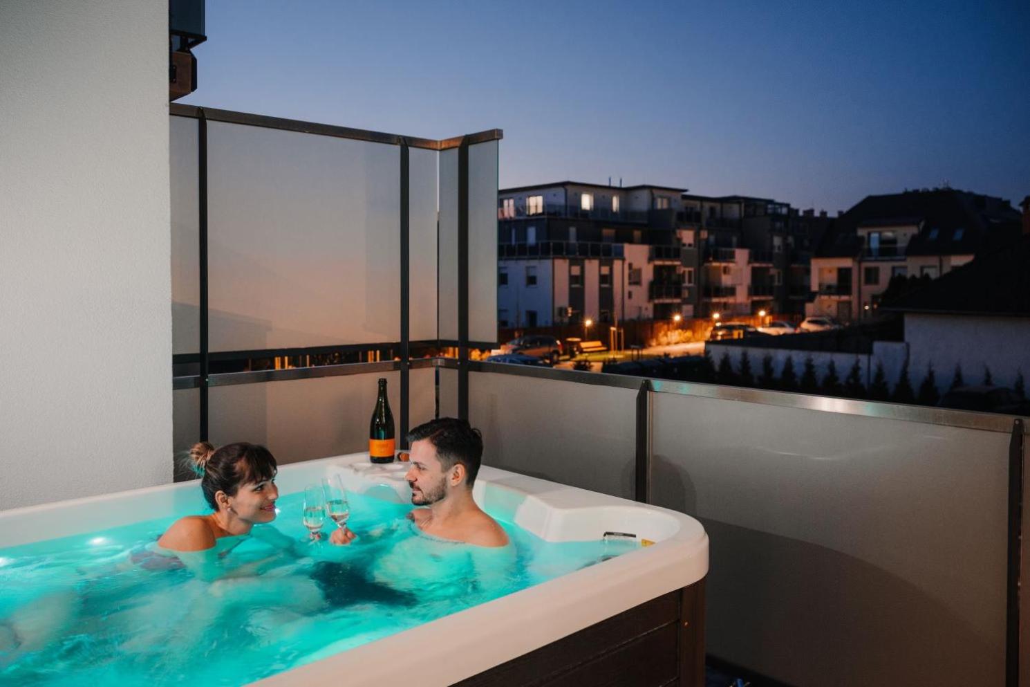 Onyx Luxury — 9