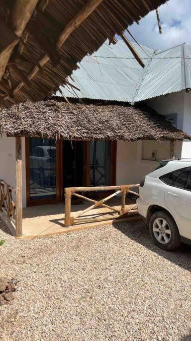 B Home Zanzibar