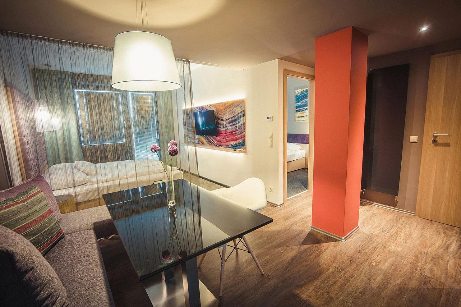 Onyx Luxury — 10
