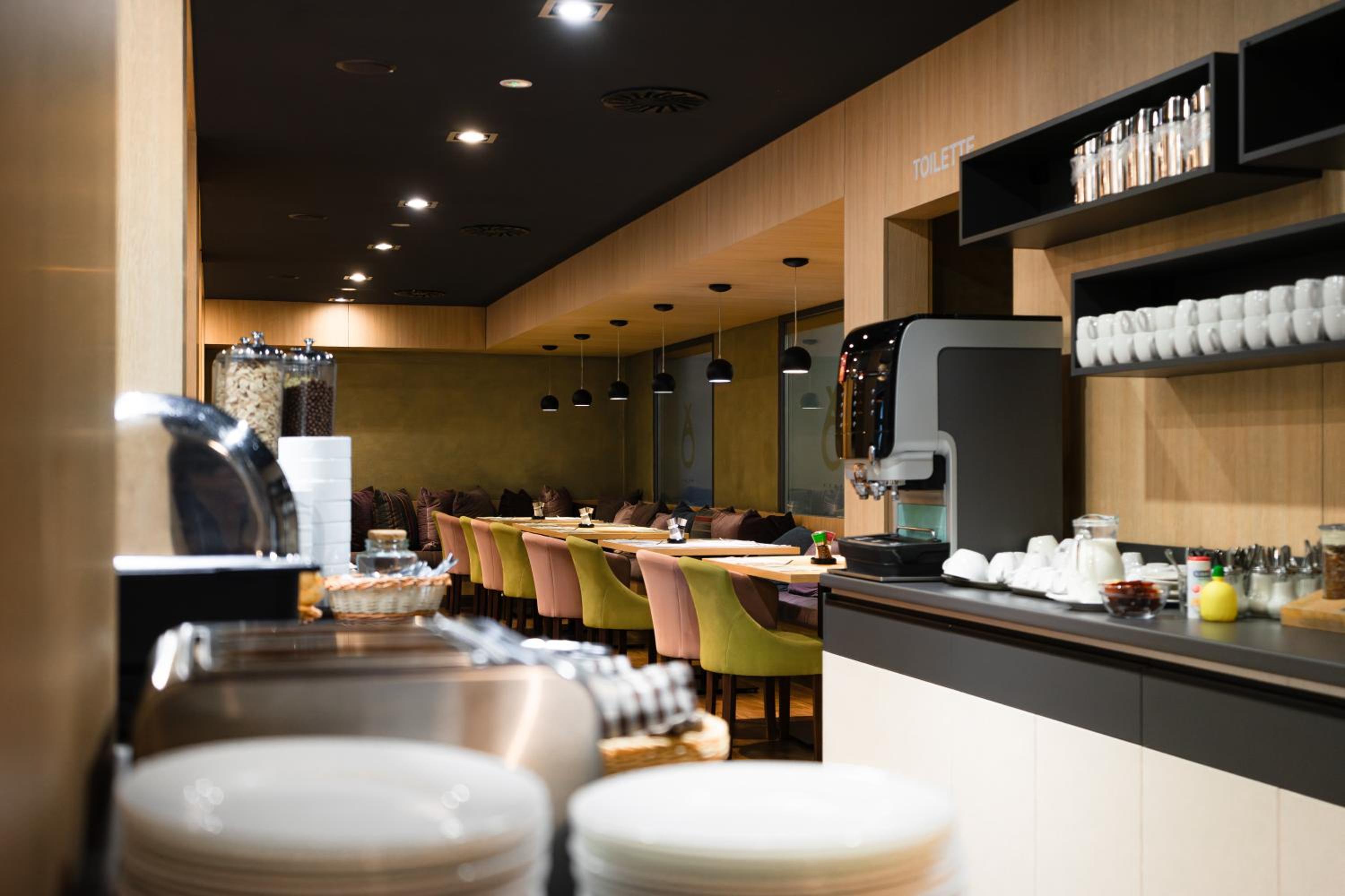 Onyx Luxury — 12