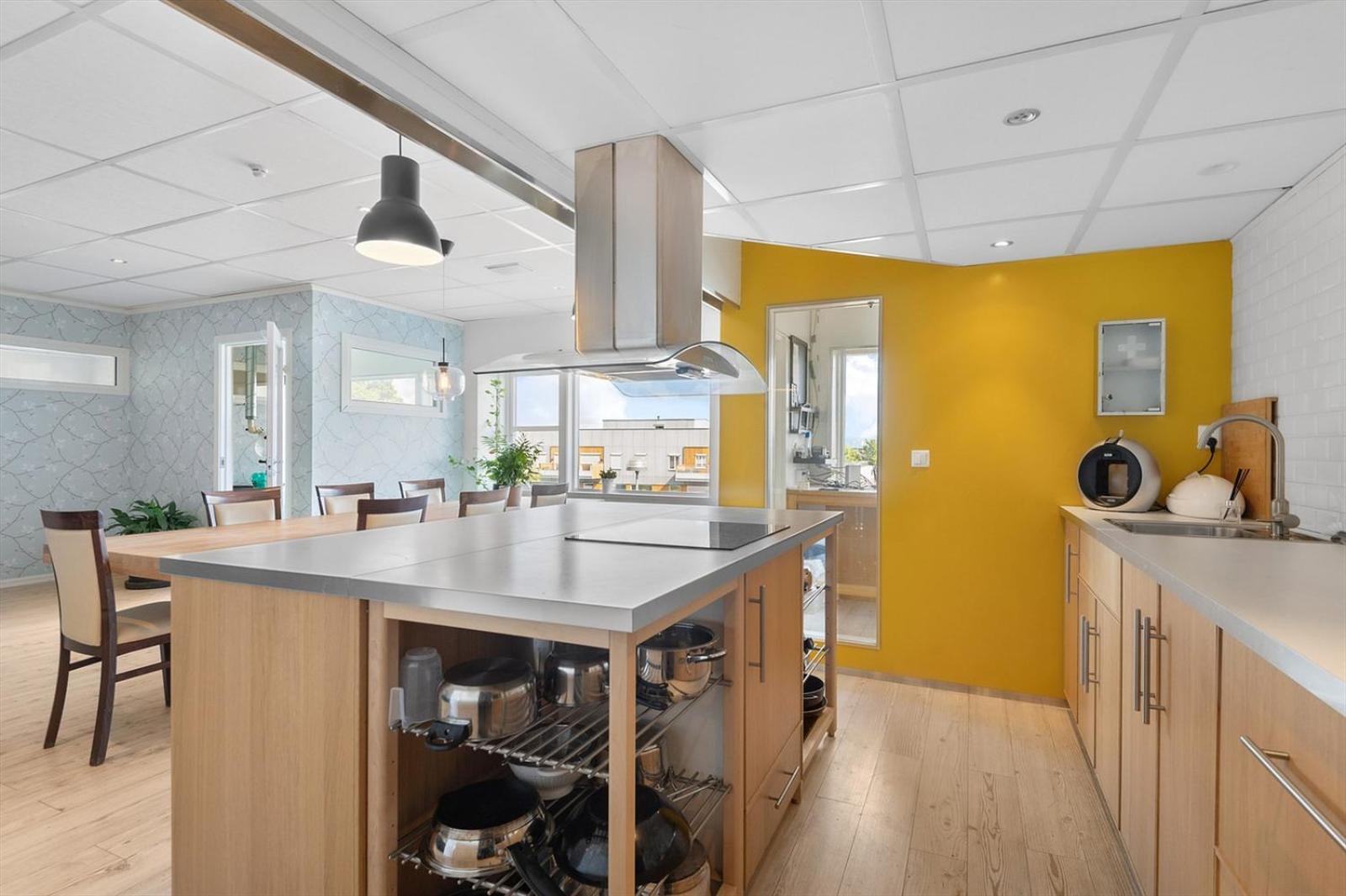 Brekstad Gjestehus AS