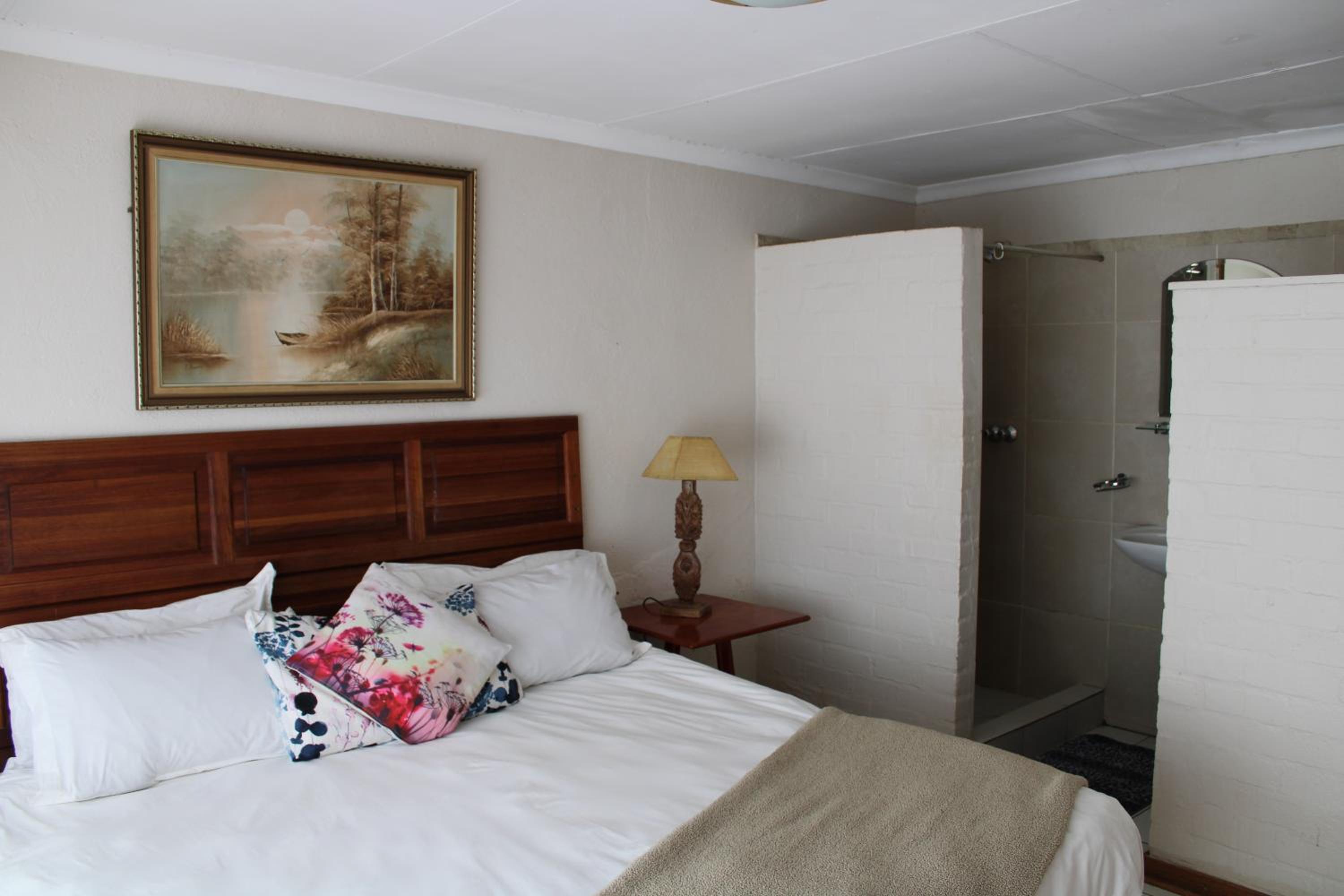 Montrose River Lodge