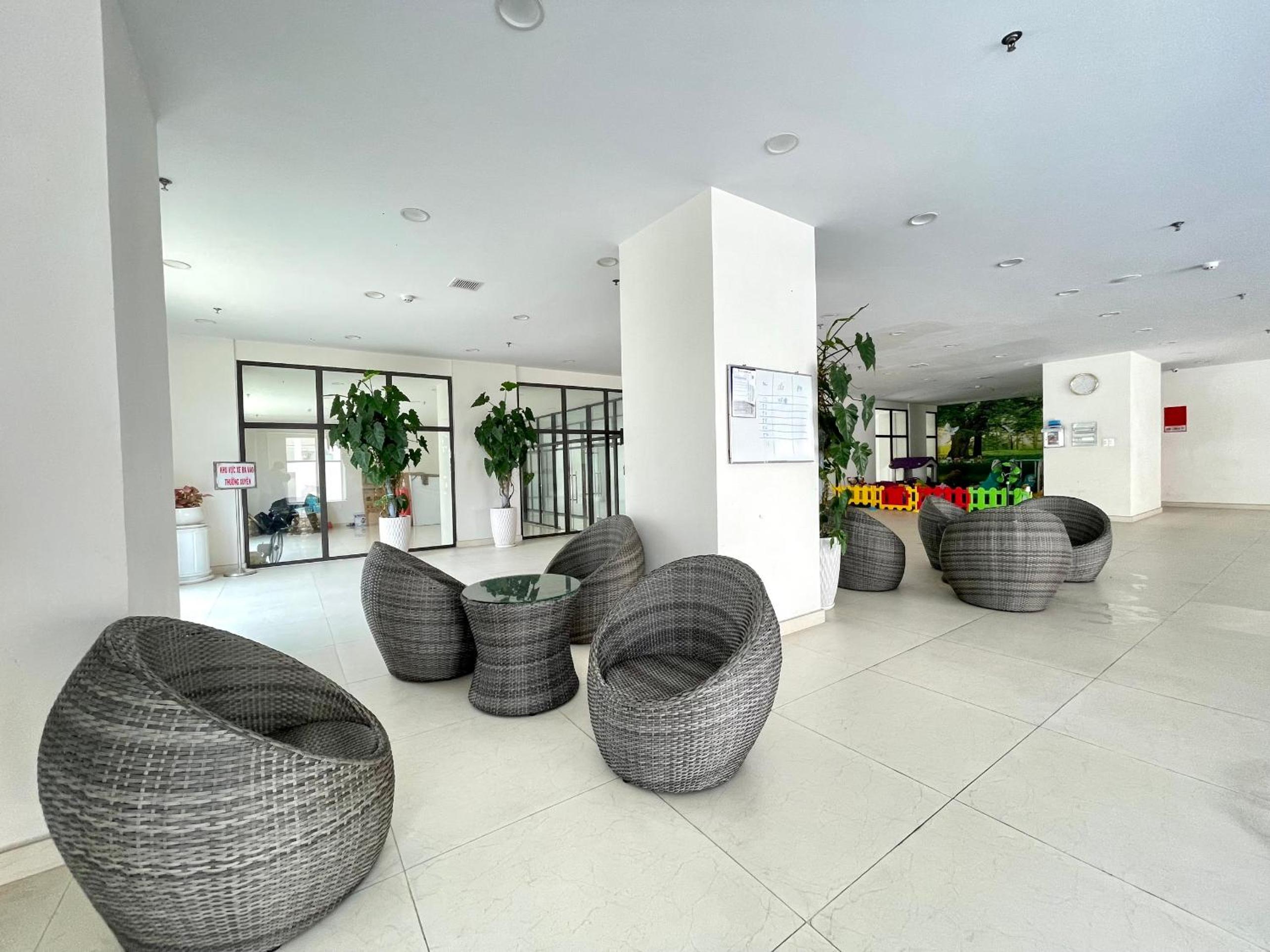DOJI HOMES at Grand Riverside- FREE POOL