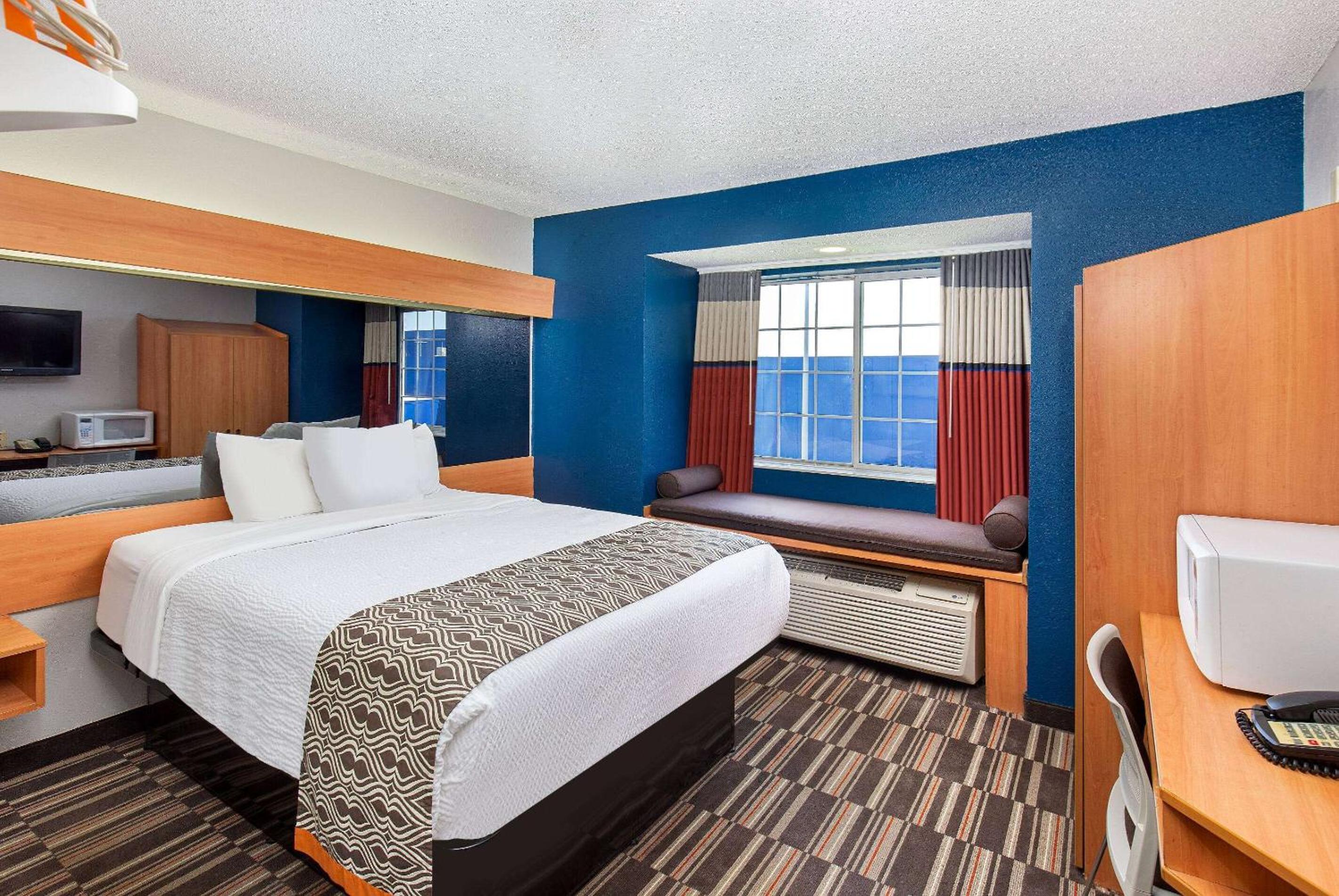 Microtel Inn & Suites by Wyndham Cordova Memphis I-40 East view 4