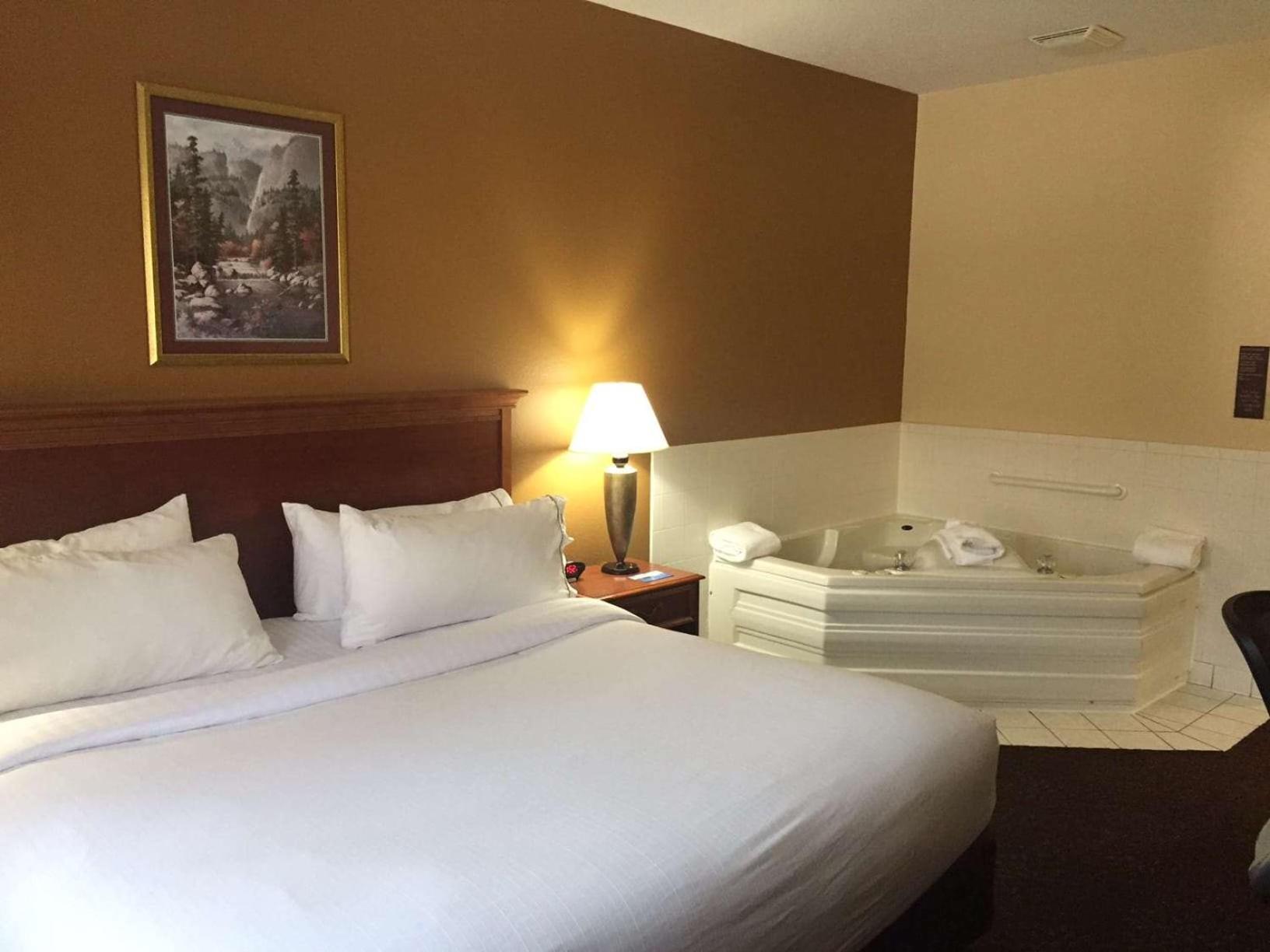 Baymont by Wyndham Portage view 5