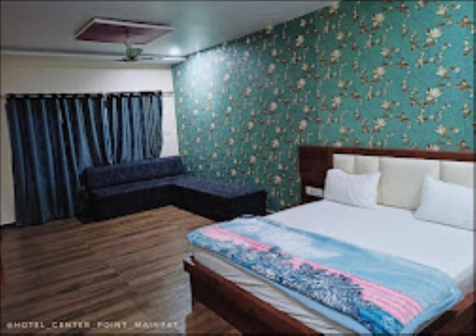 Hotel Center Point Kamleshwarpur