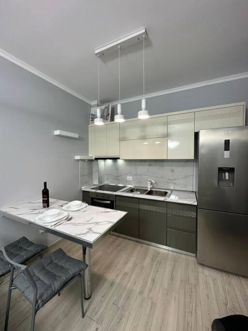 Modern Apartment Near the Beach