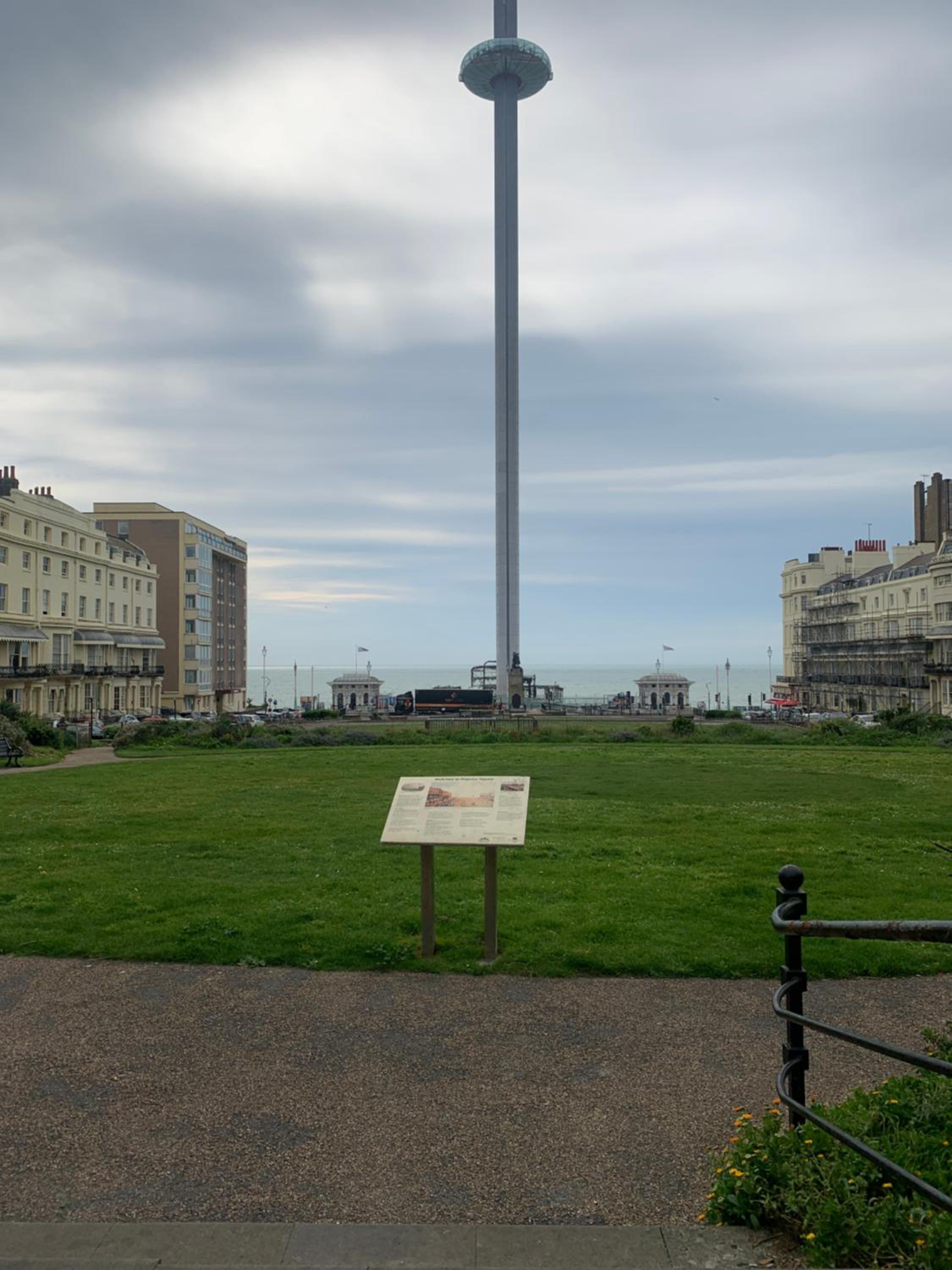 Entire apartment in central Brighton view 4